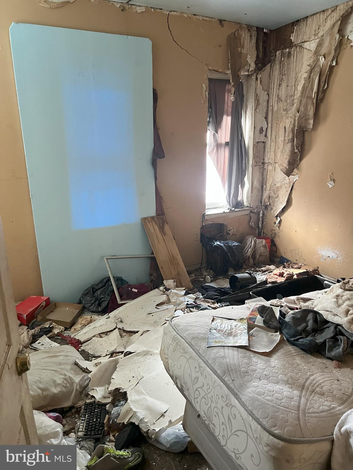 SANDTOWN-WINCHESTER - Residential