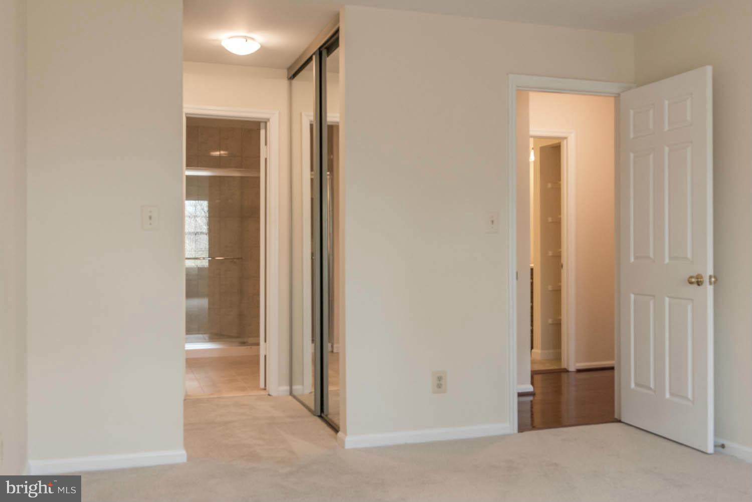 STRATFORD PLACE AT KINGS - Residential