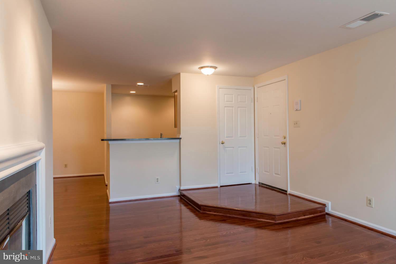 STRATFORD PLACE AT KINGS - Residential