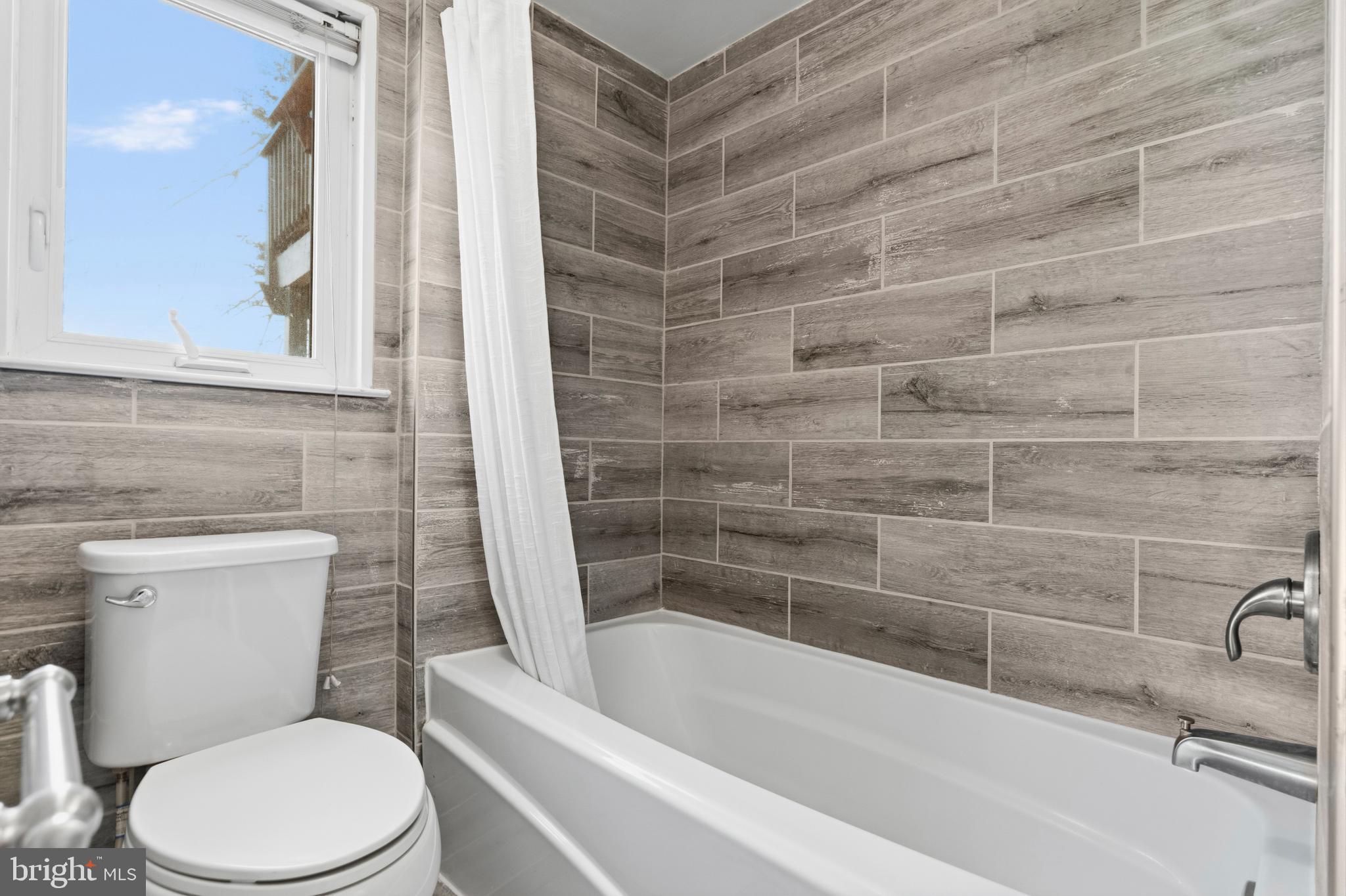 WESTLEIGH - Residential