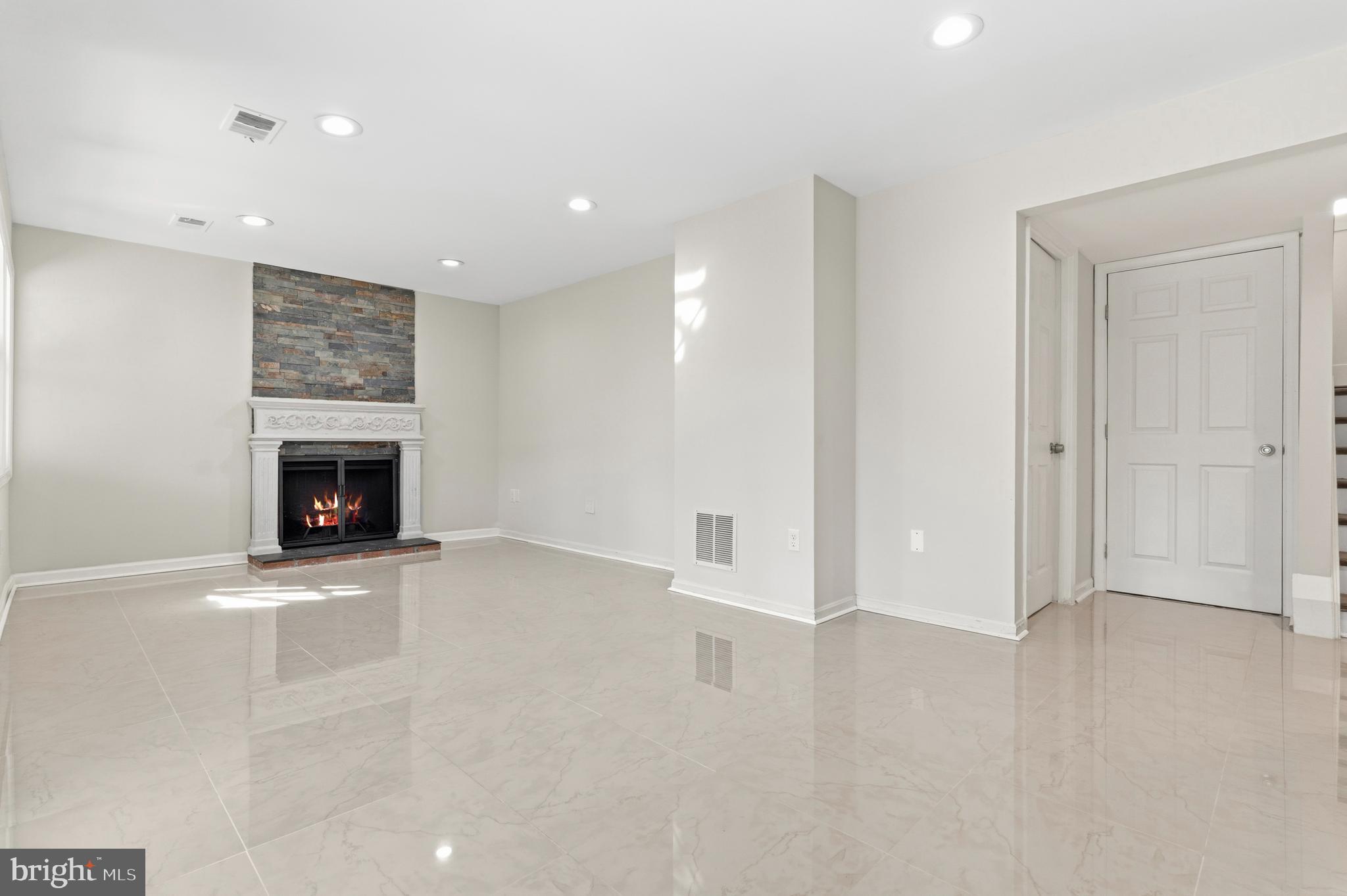 WESTLEIGH - Residential