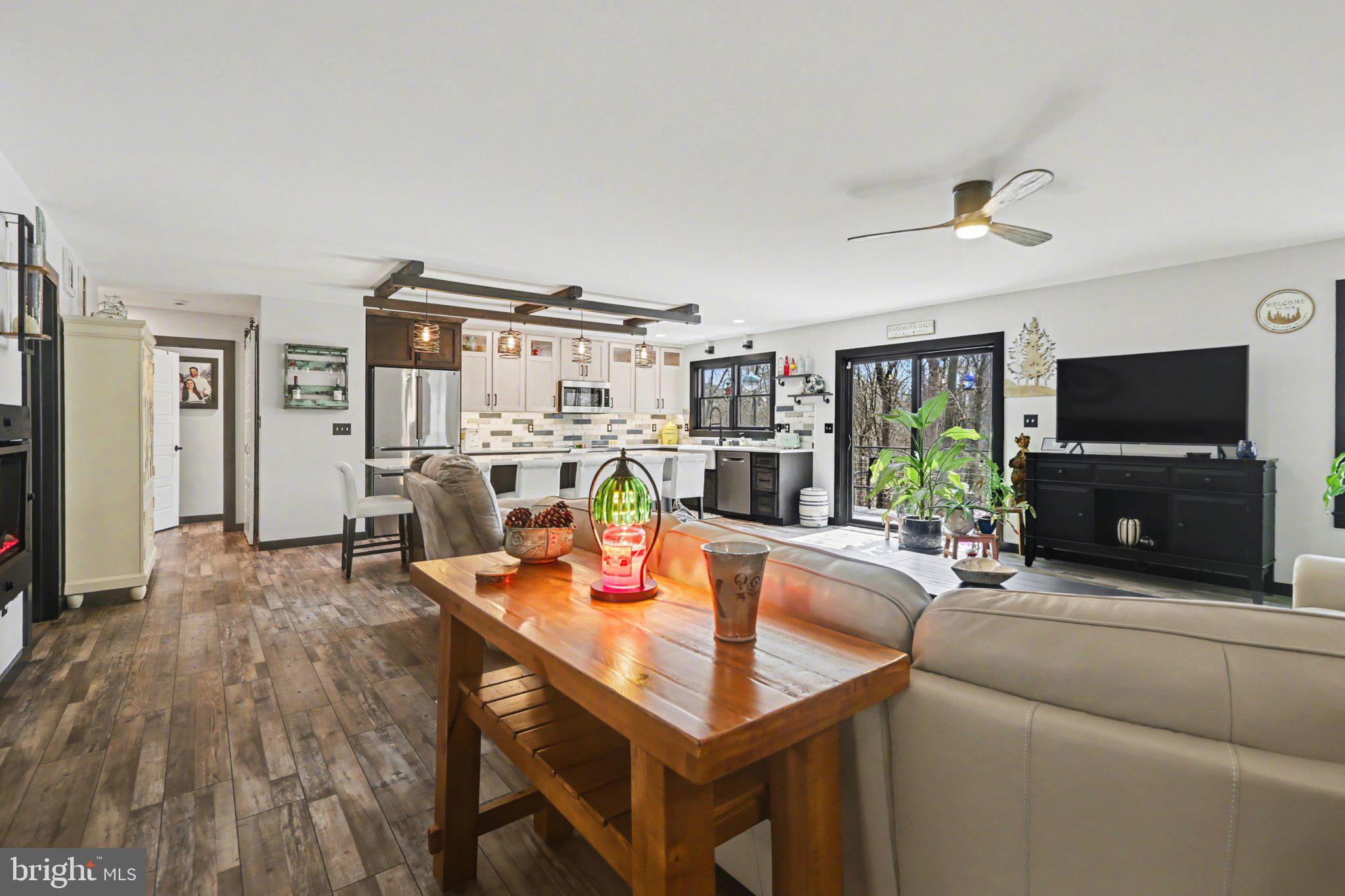 STONECREST MANOR - Residential