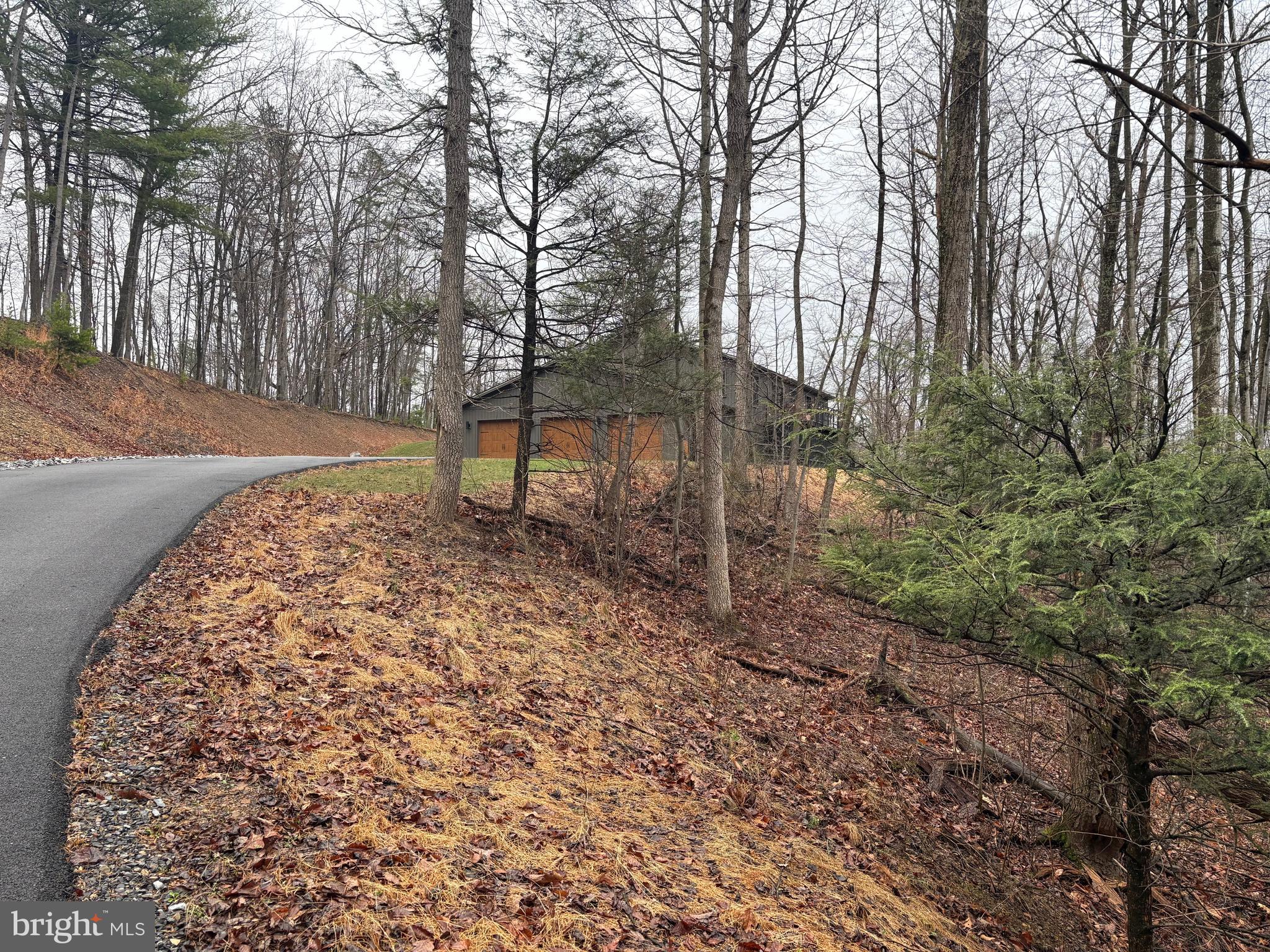 STONECREST MANOR - Residential