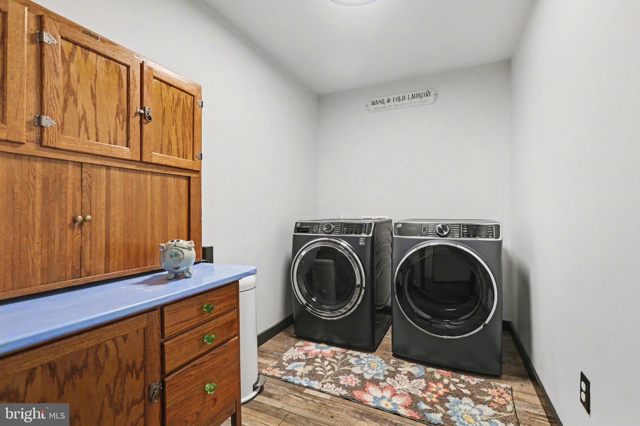 STONECREST MANOR - Residential