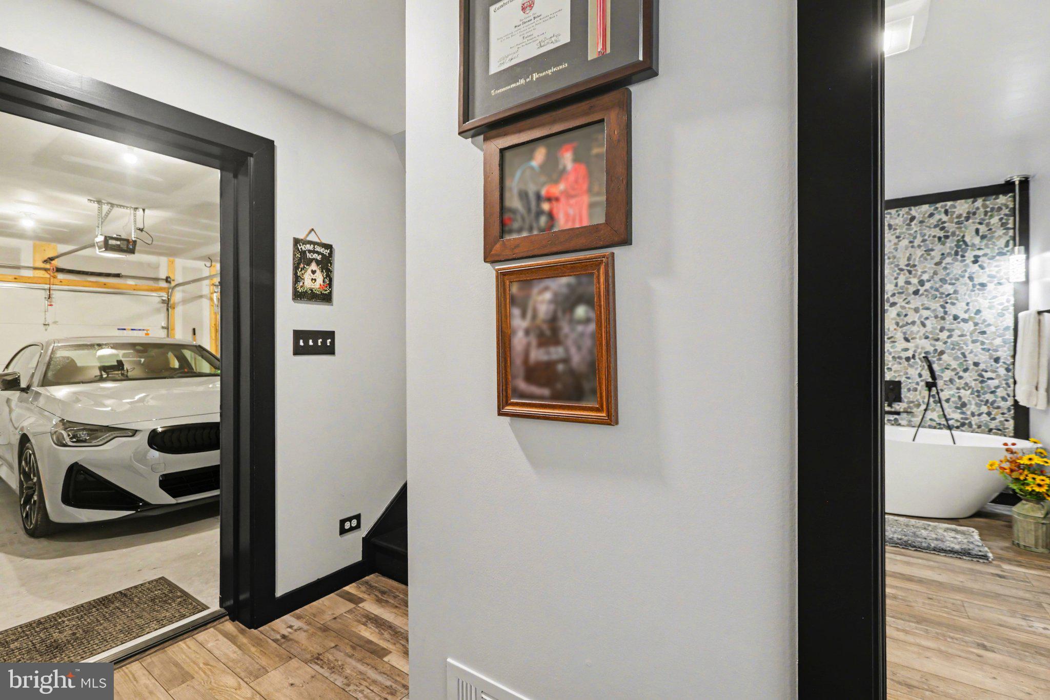 STONECREST MANOR - Residential