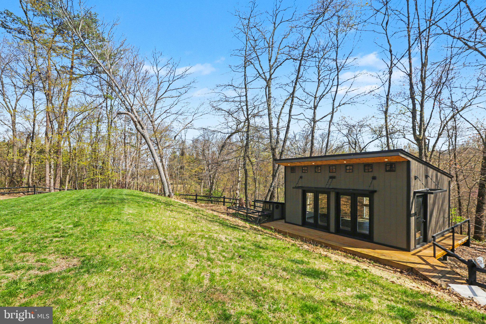 STONECREST MANOR - Residential