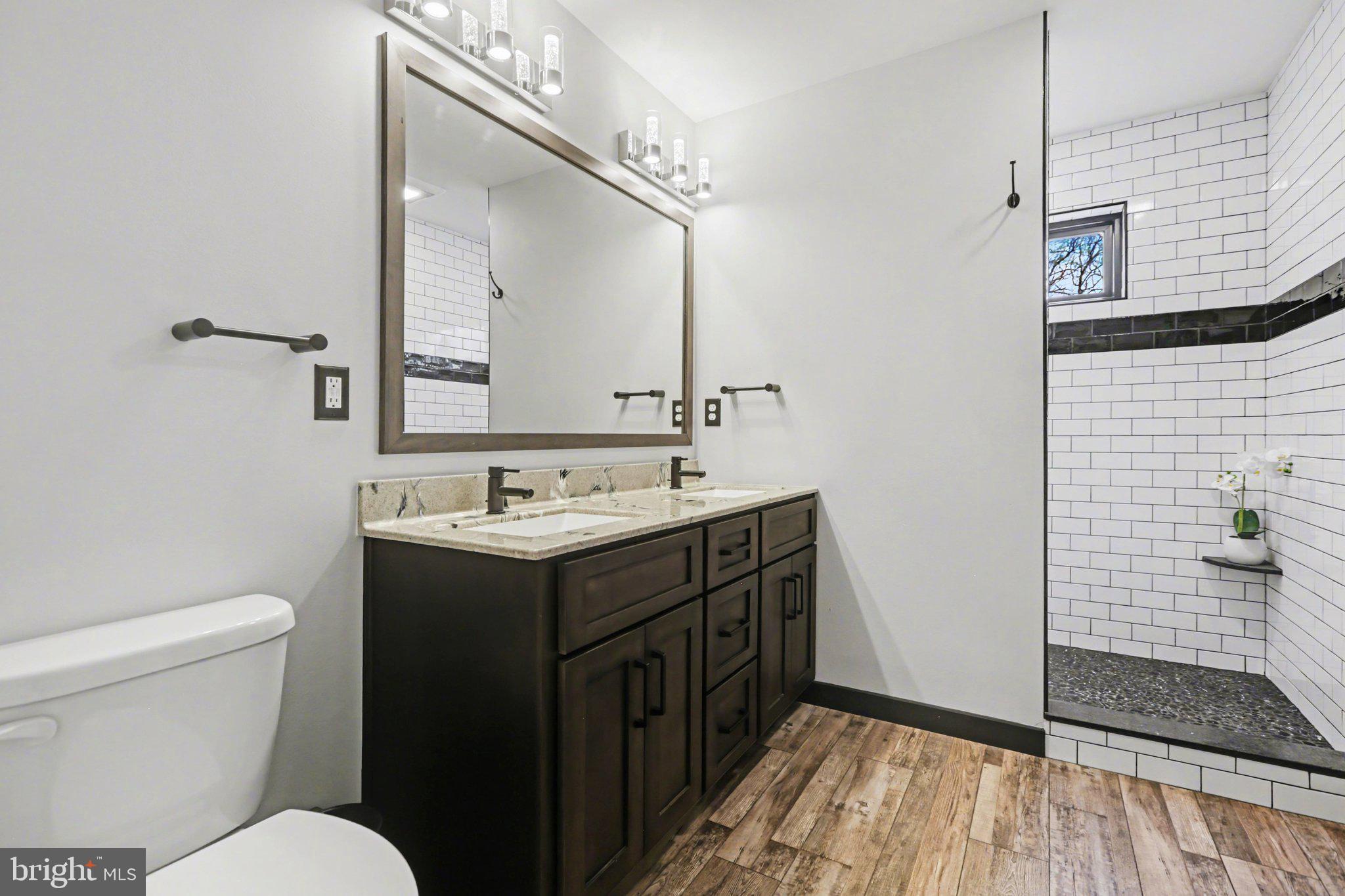 STONECREST MANOR - Residential