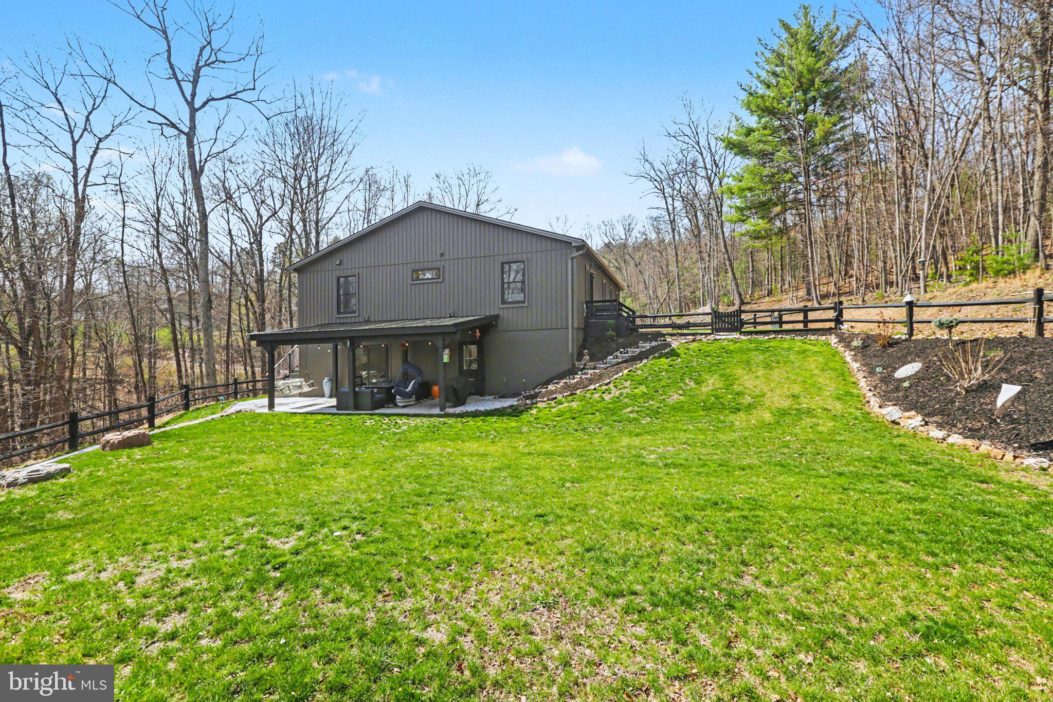 STONECREST MANOR - Residential