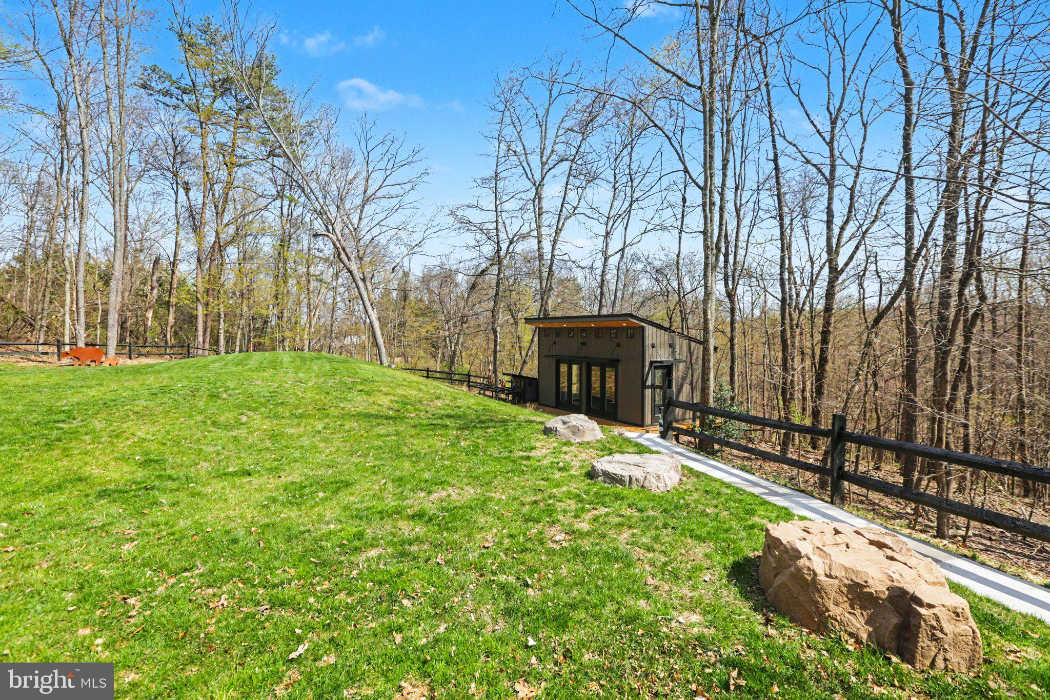 STONECREST MANOR - Residential