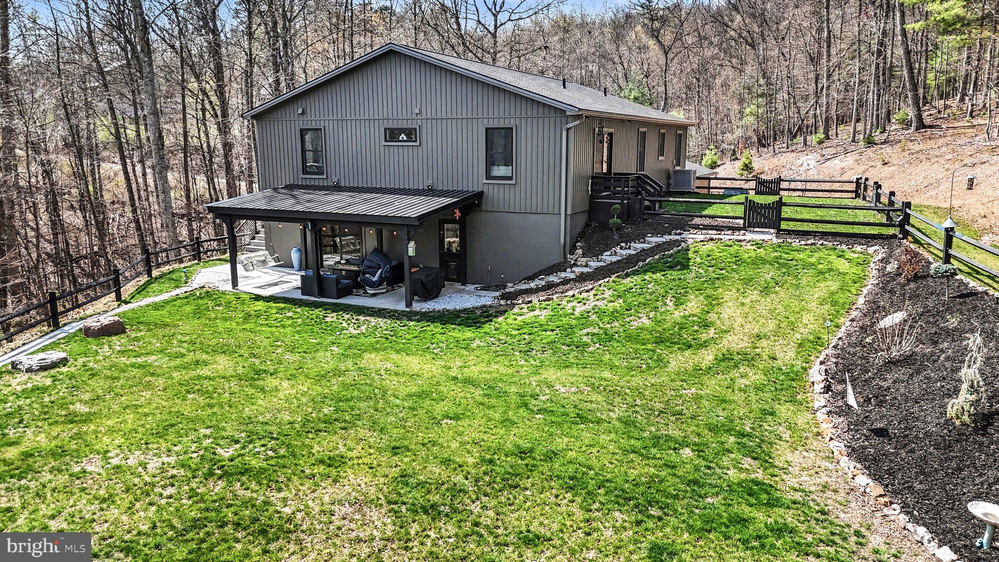 STONECREST MANOR - Residential