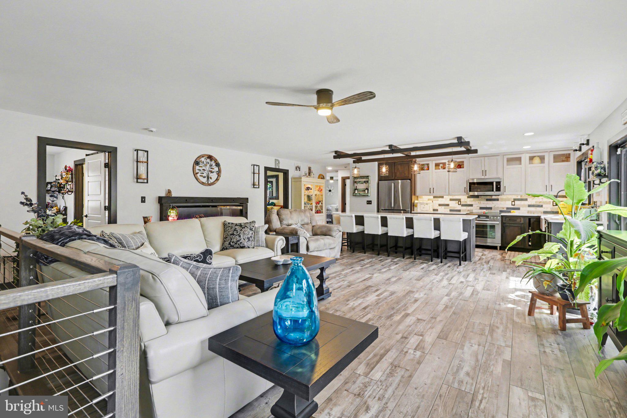 STONECREST MANOR - Residential