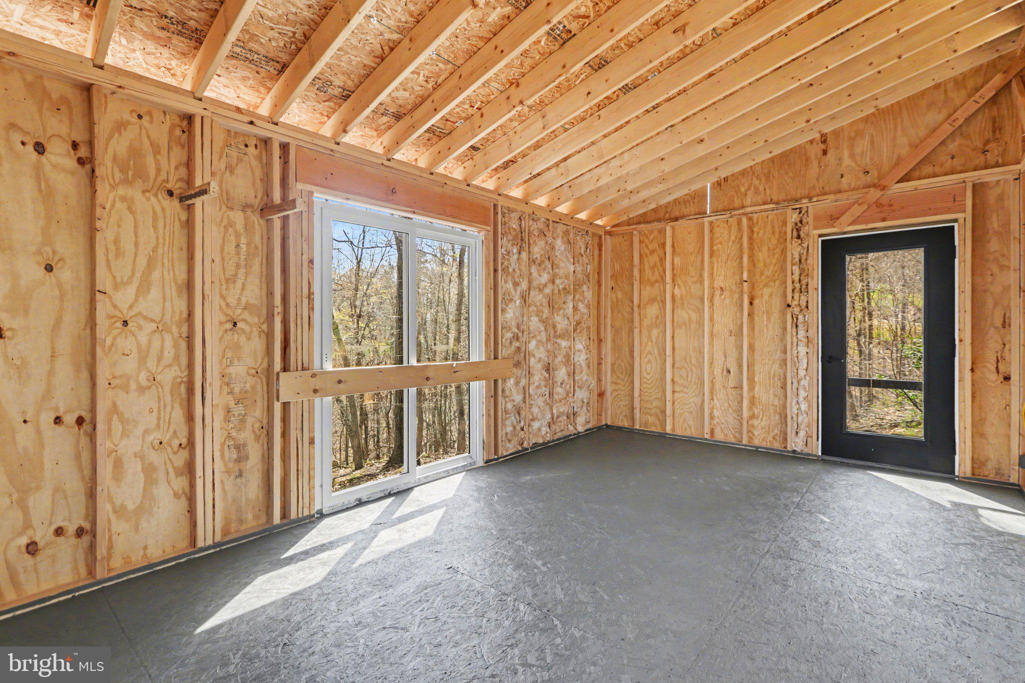 STONECREST MANOR - Residential