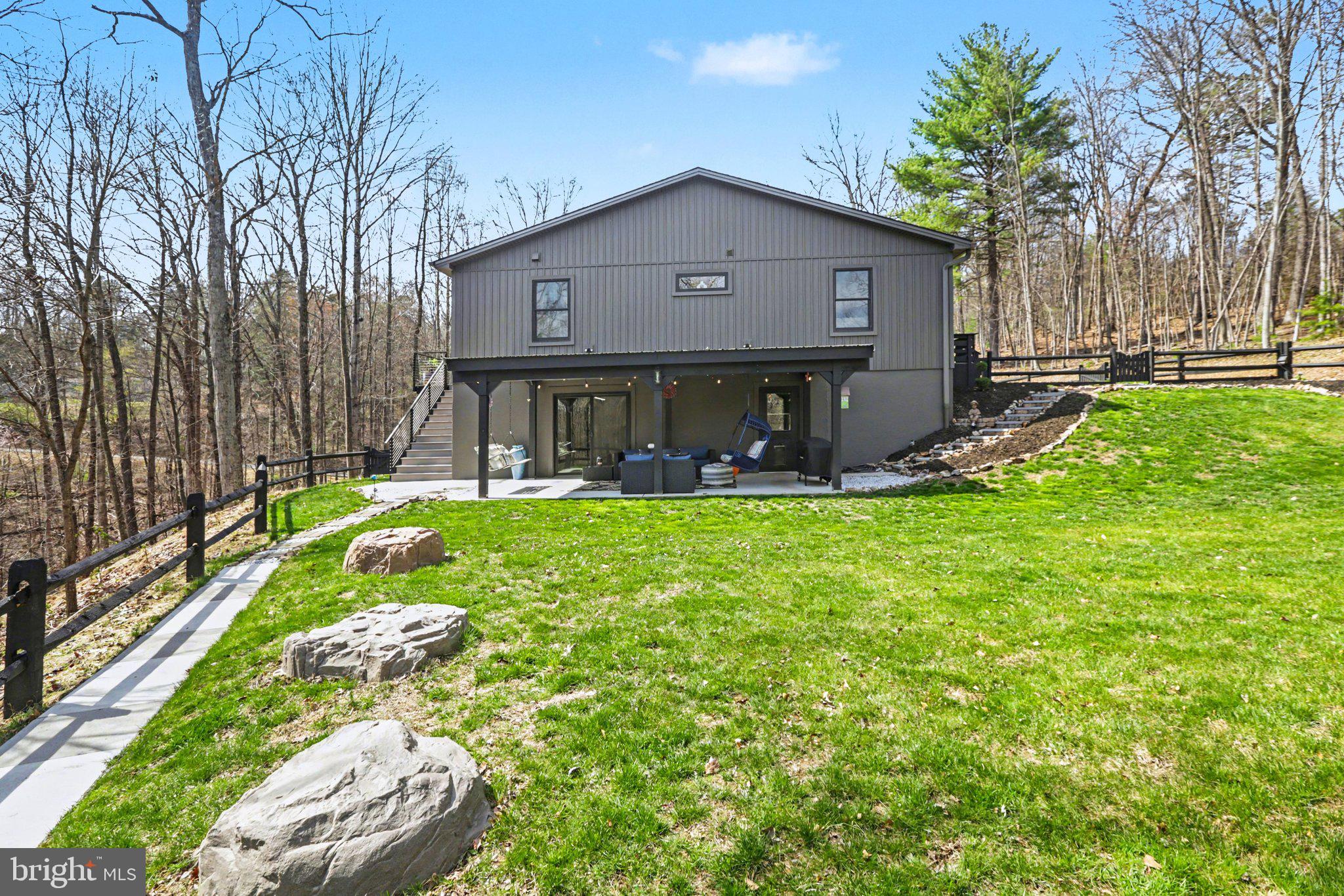 STONECREST MANOR - Residential