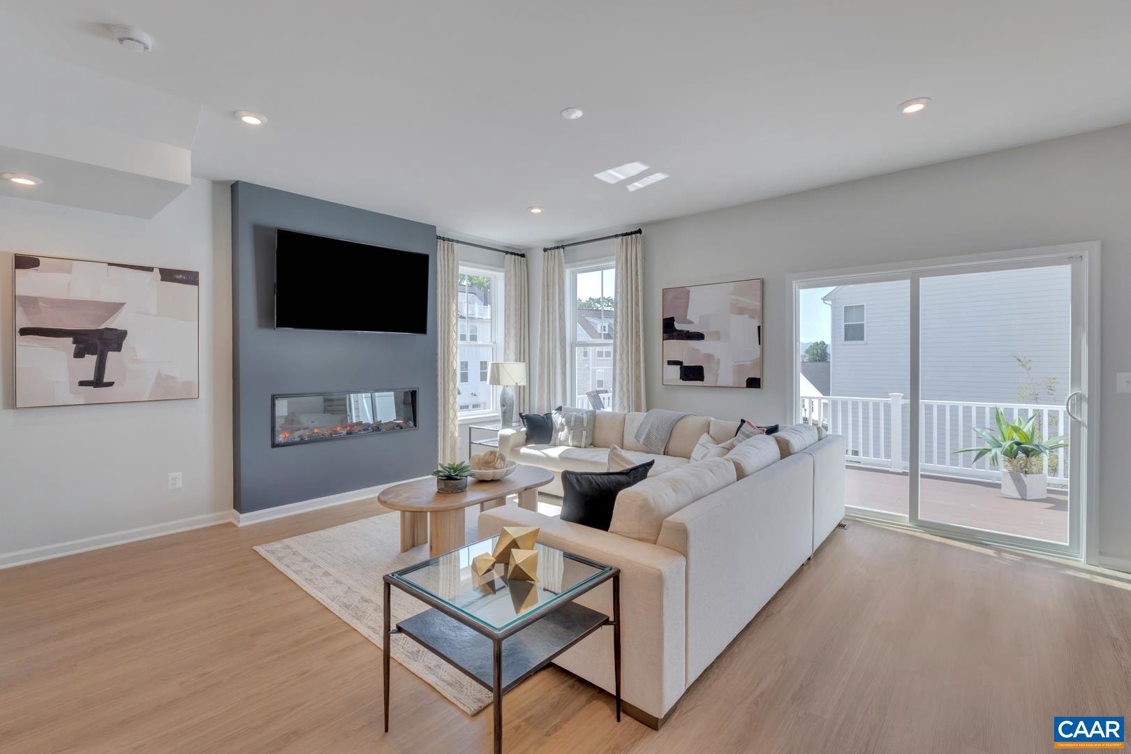 PLEASANT GREEN - Residential