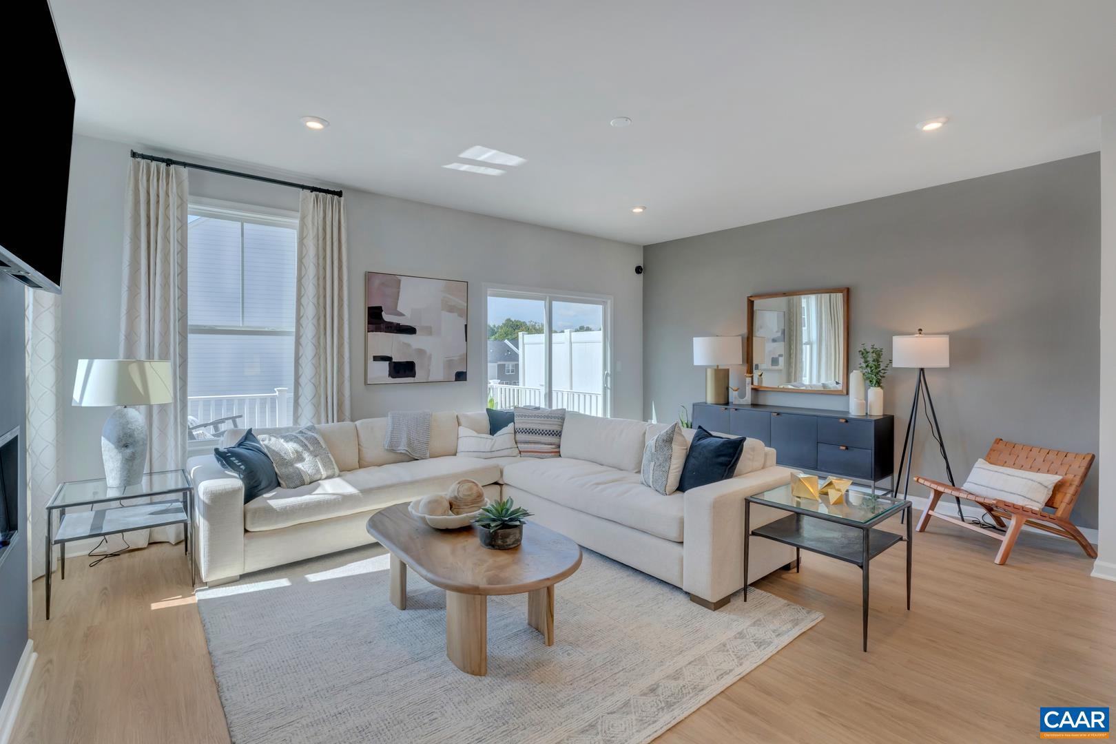 PLEASANT GREEN - Residential