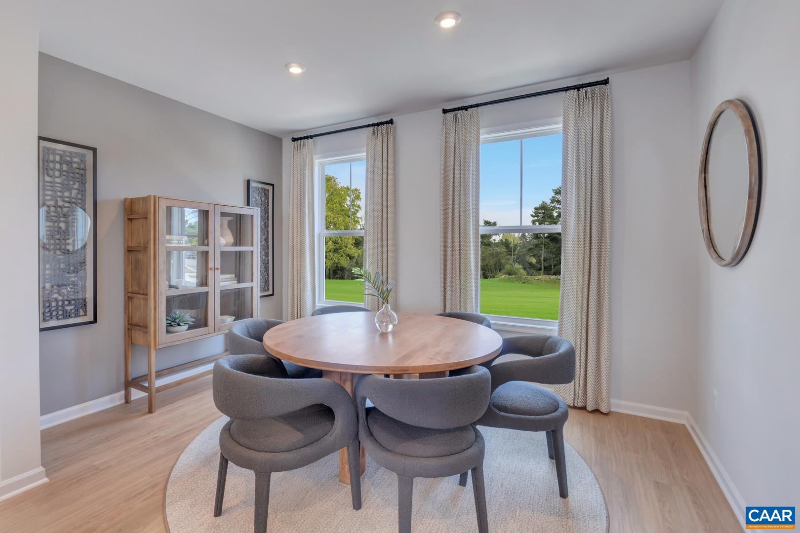 PLEASANT GREEN - Residential