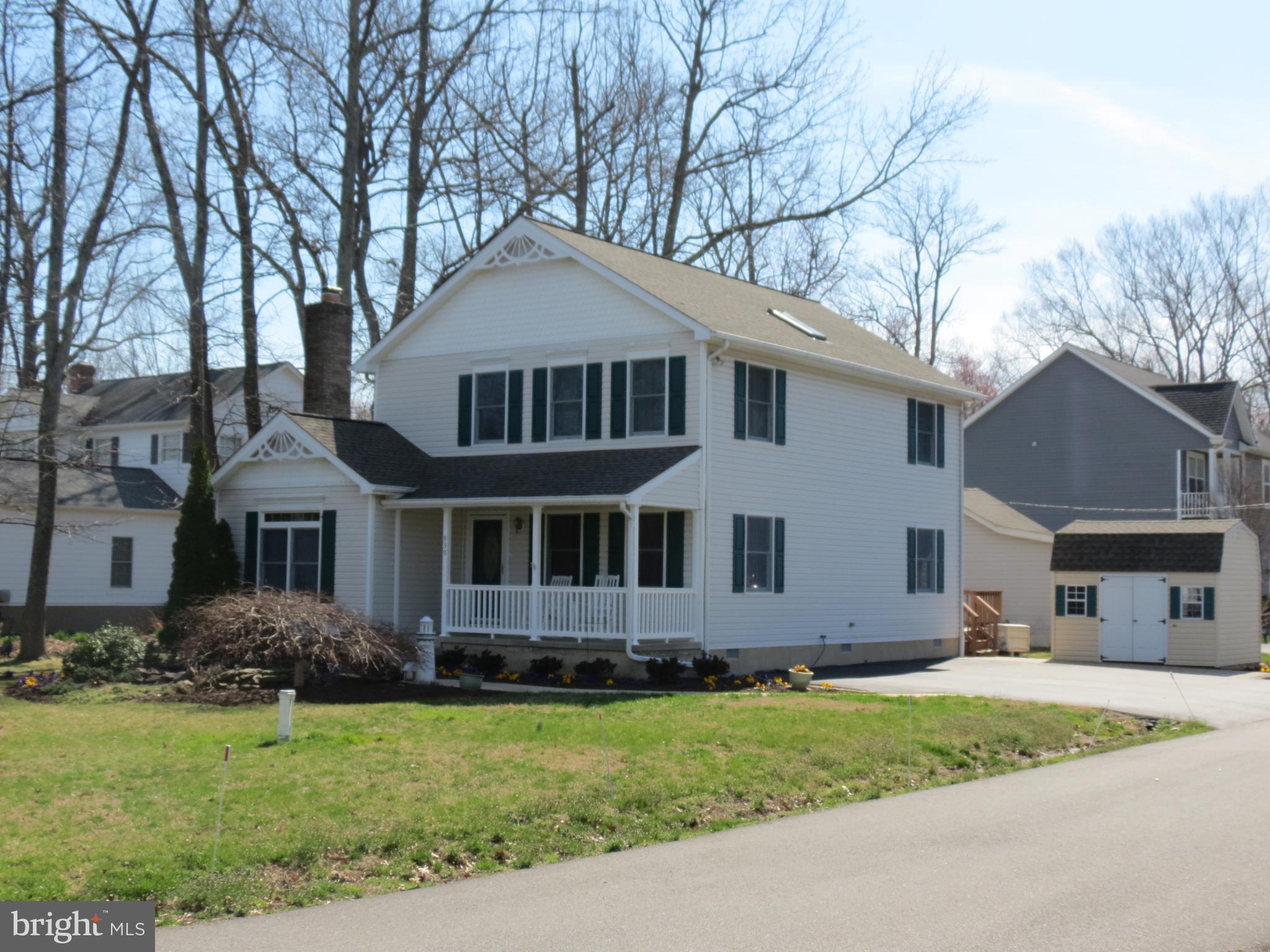 DEALE BEACH - Residential