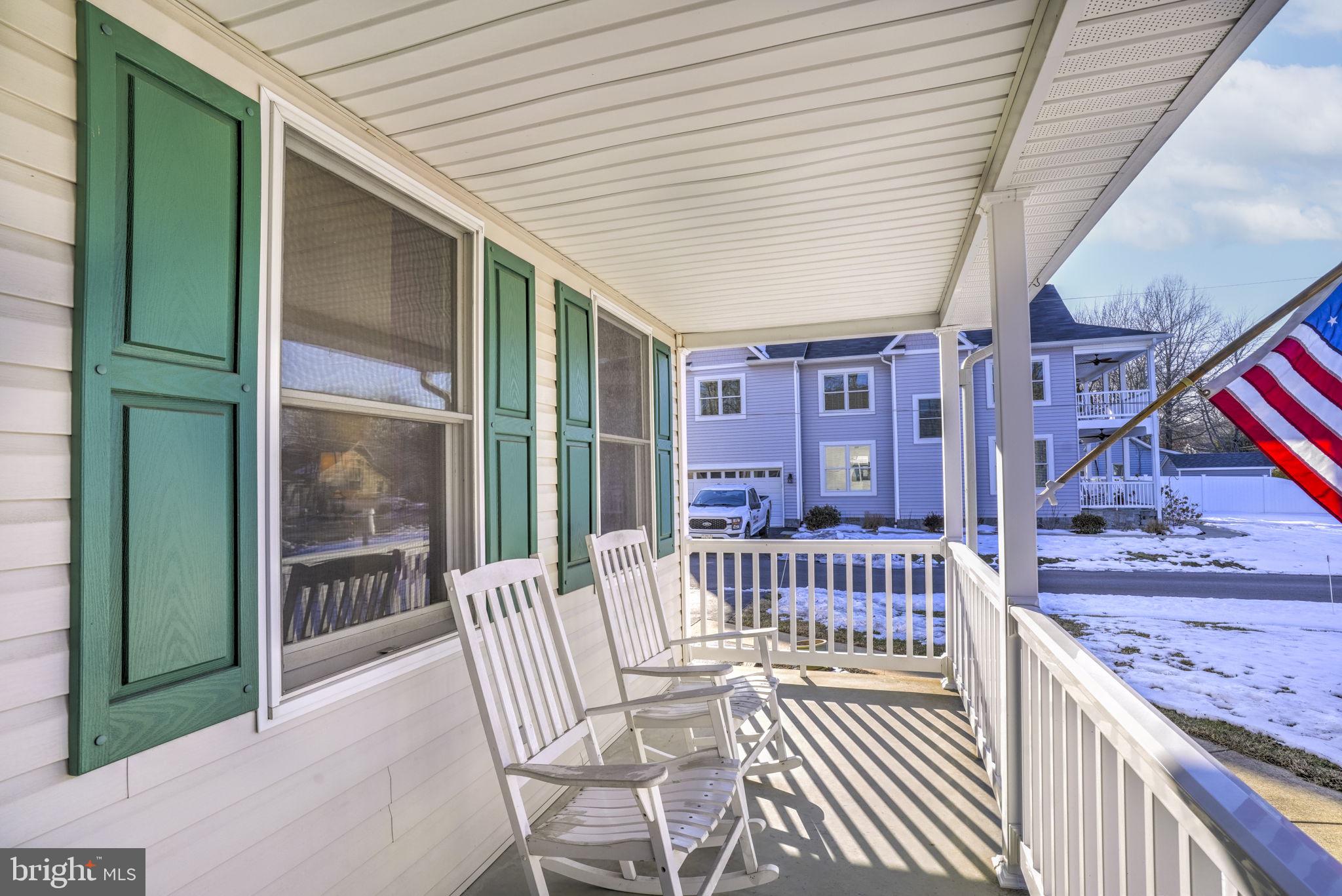 DEALE BEACH - Residential