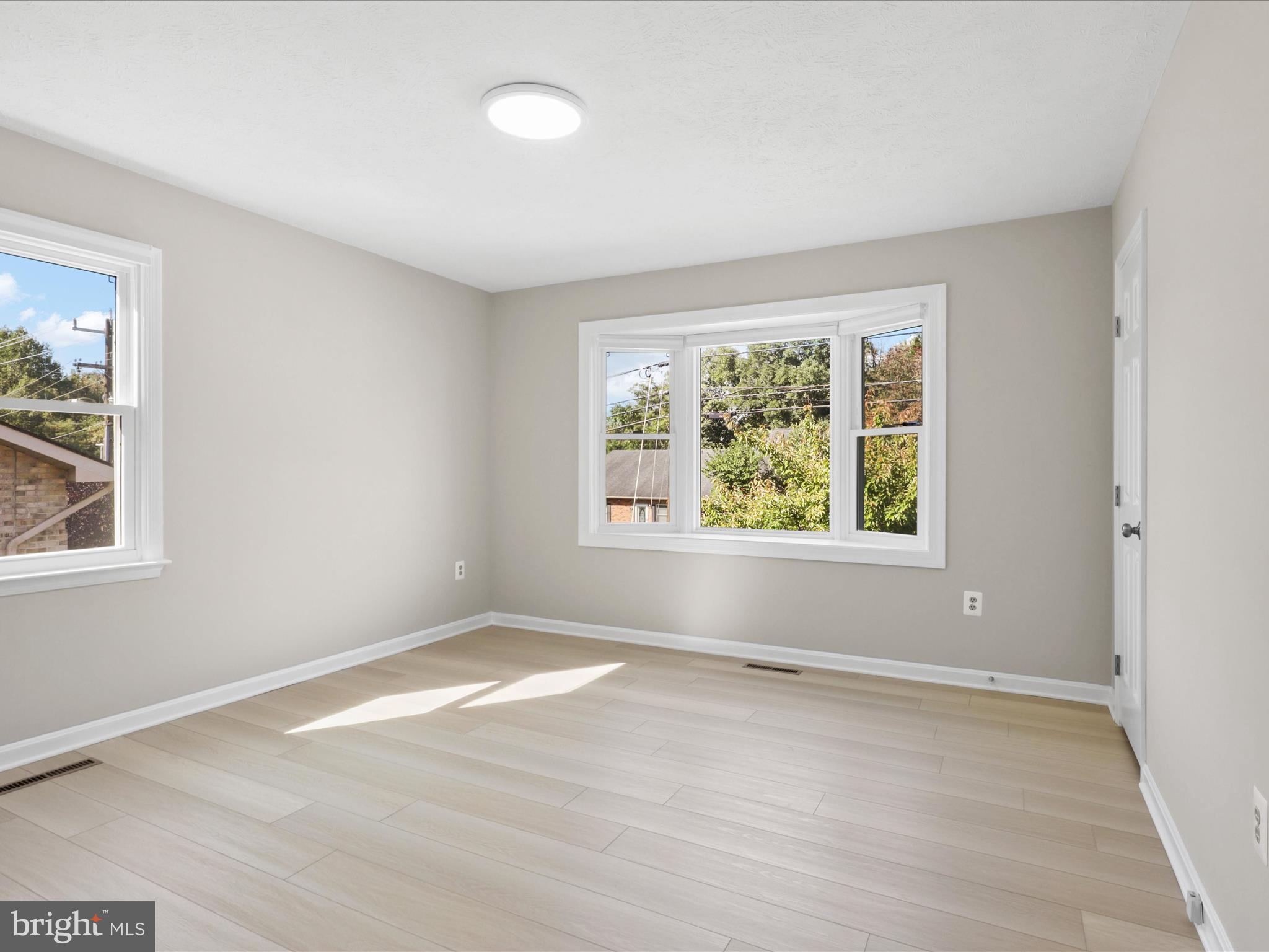 AY VIEW ESTATES - Residential Lease