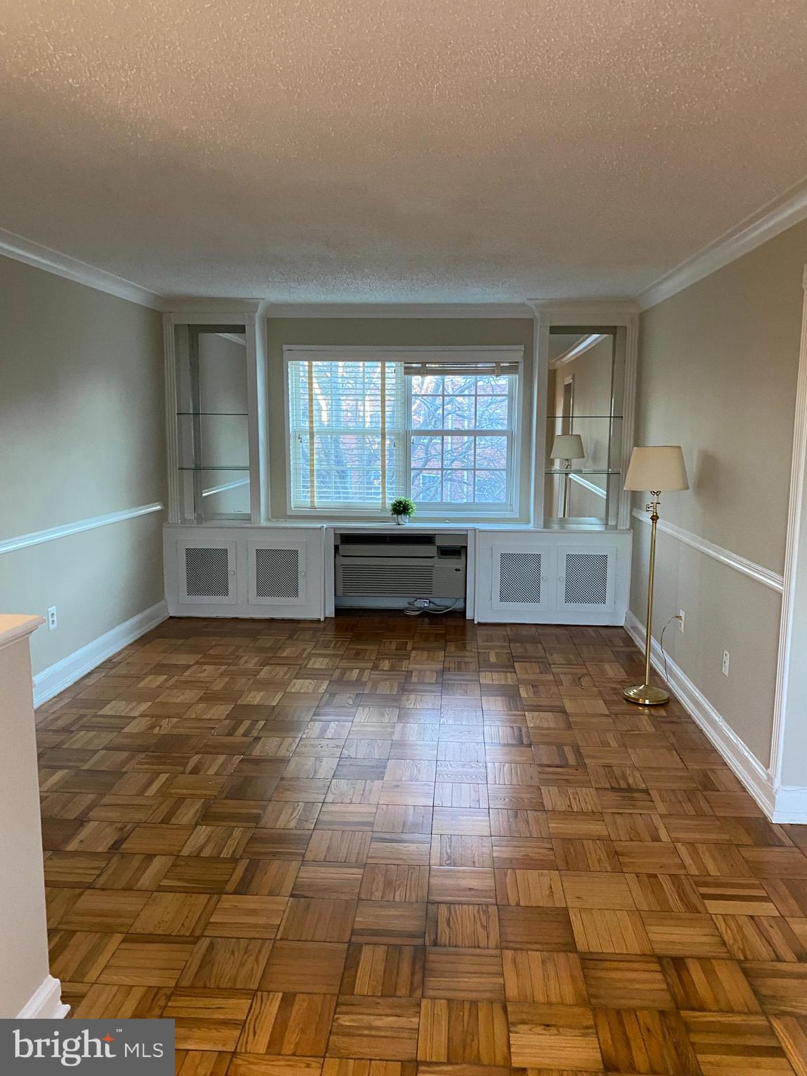 1630 W ABINGDON DRIVE 301