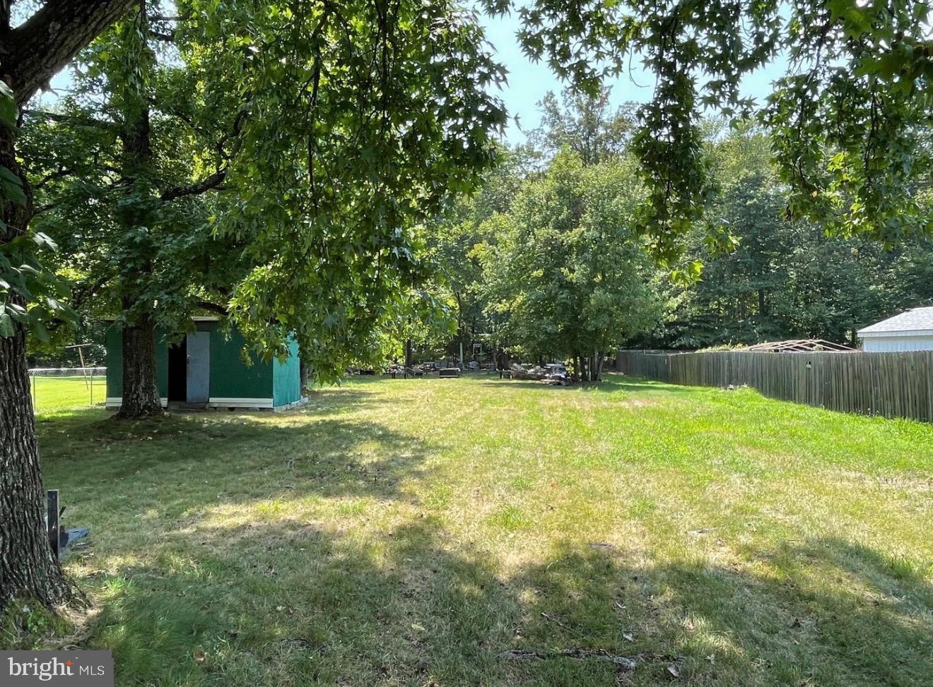 NORTH BARNABY - Residential Lease