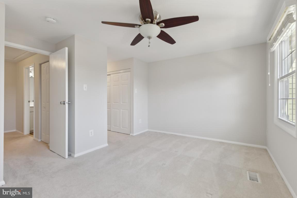 D EVEREUX WEST - Residential