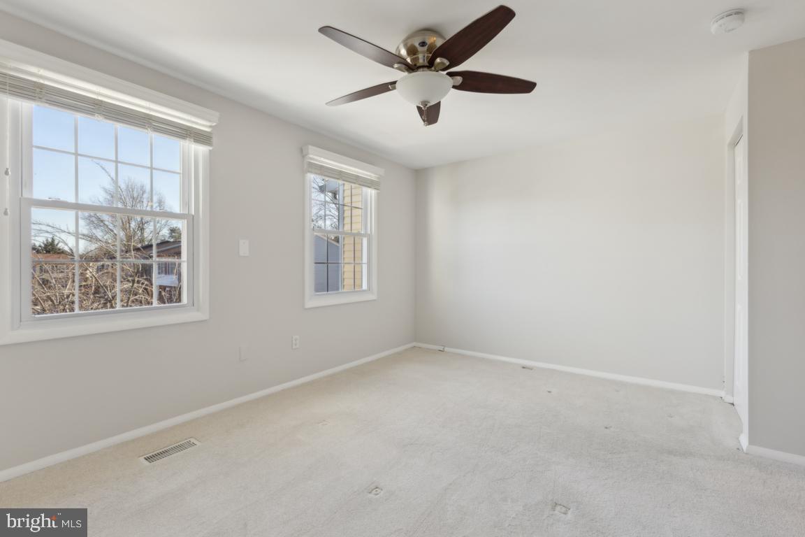 D EVEREUX WEST - Residential