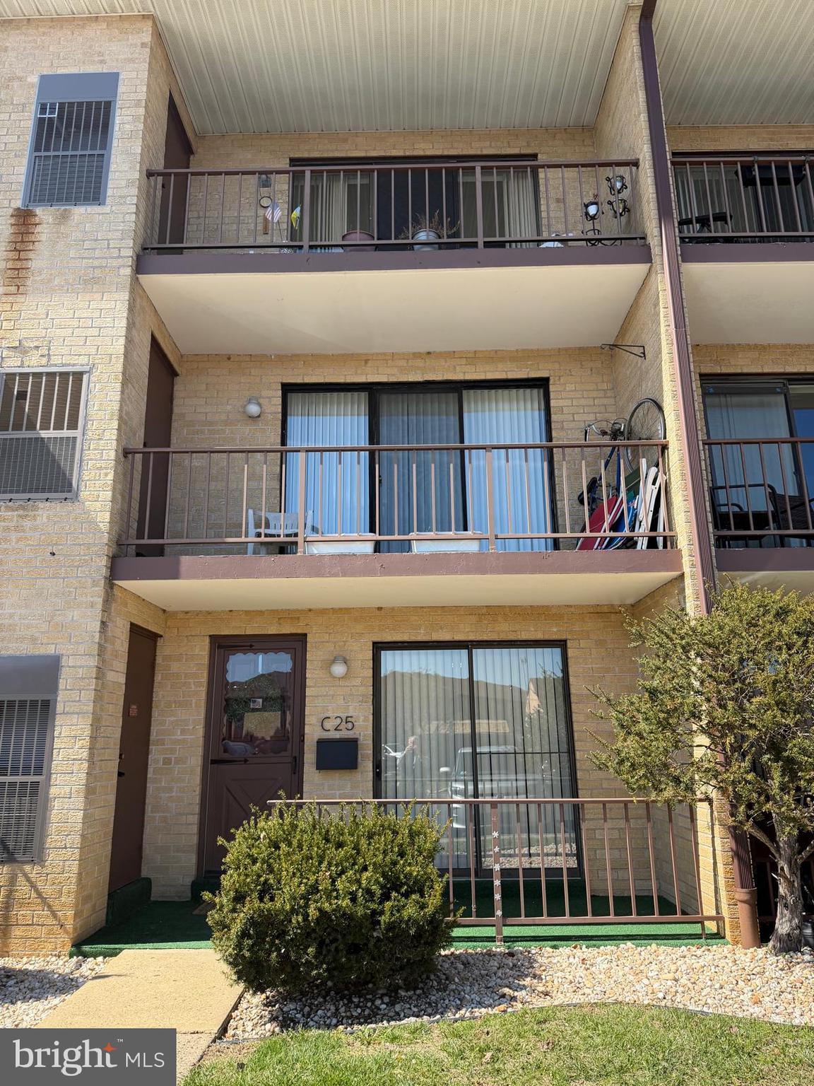 9906 BUSTLETON AVENUE C25