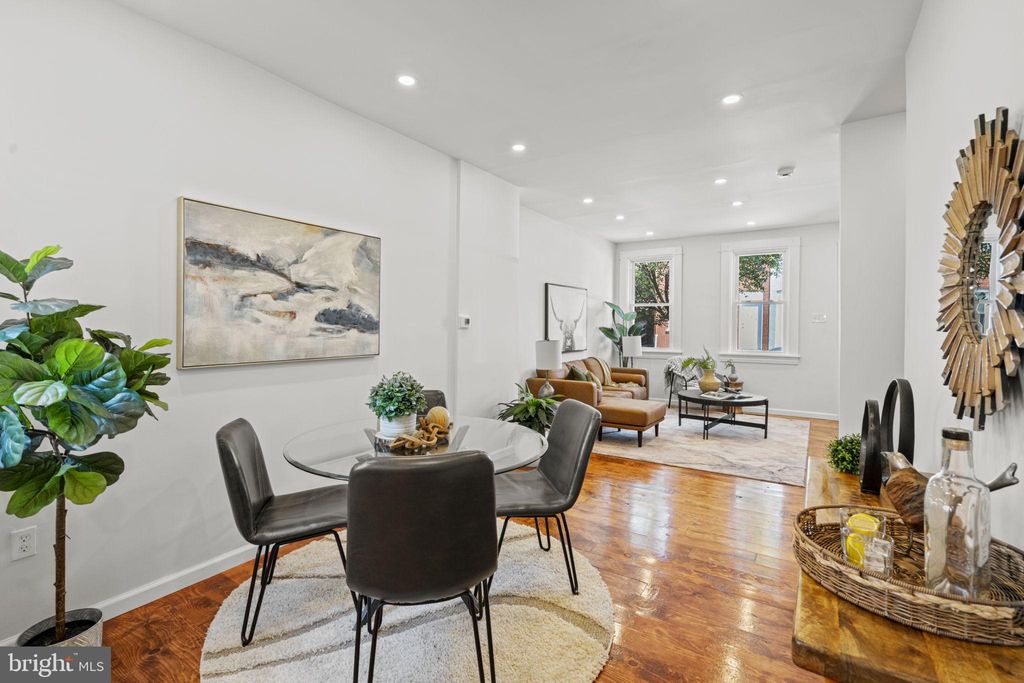 Photo of 531 Poplar Street, Lancaster, PA 17603 (MLS # PALA2053296)