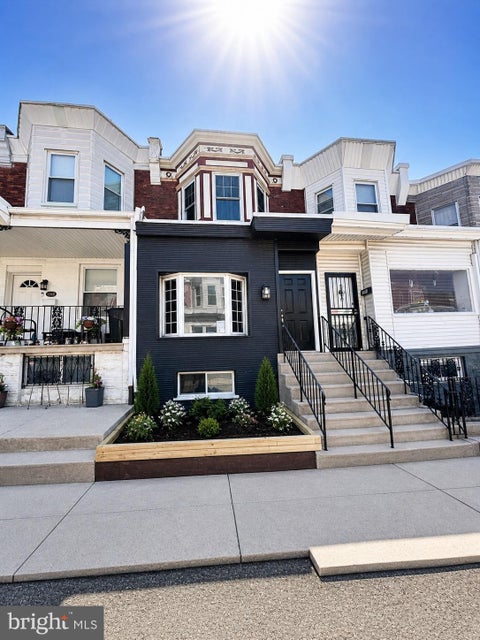 Townhouse For Sale - 5542 Elliott Street<br/> PHILADELPHIA, PA 19143