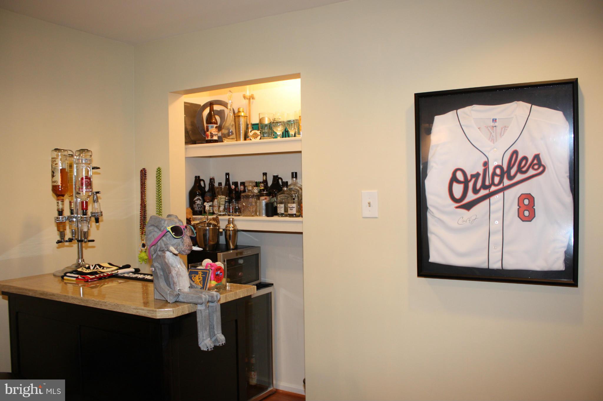 WOODLAND HILLS - Residential