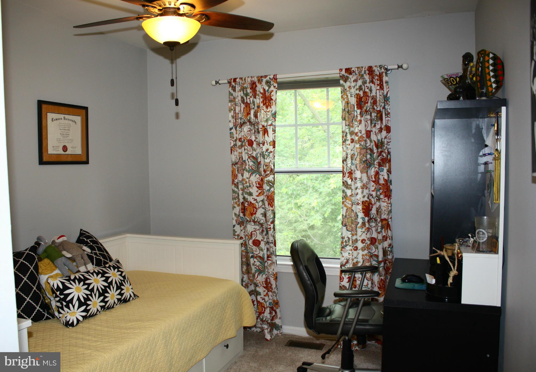 WOODLAND HILLS - Residential