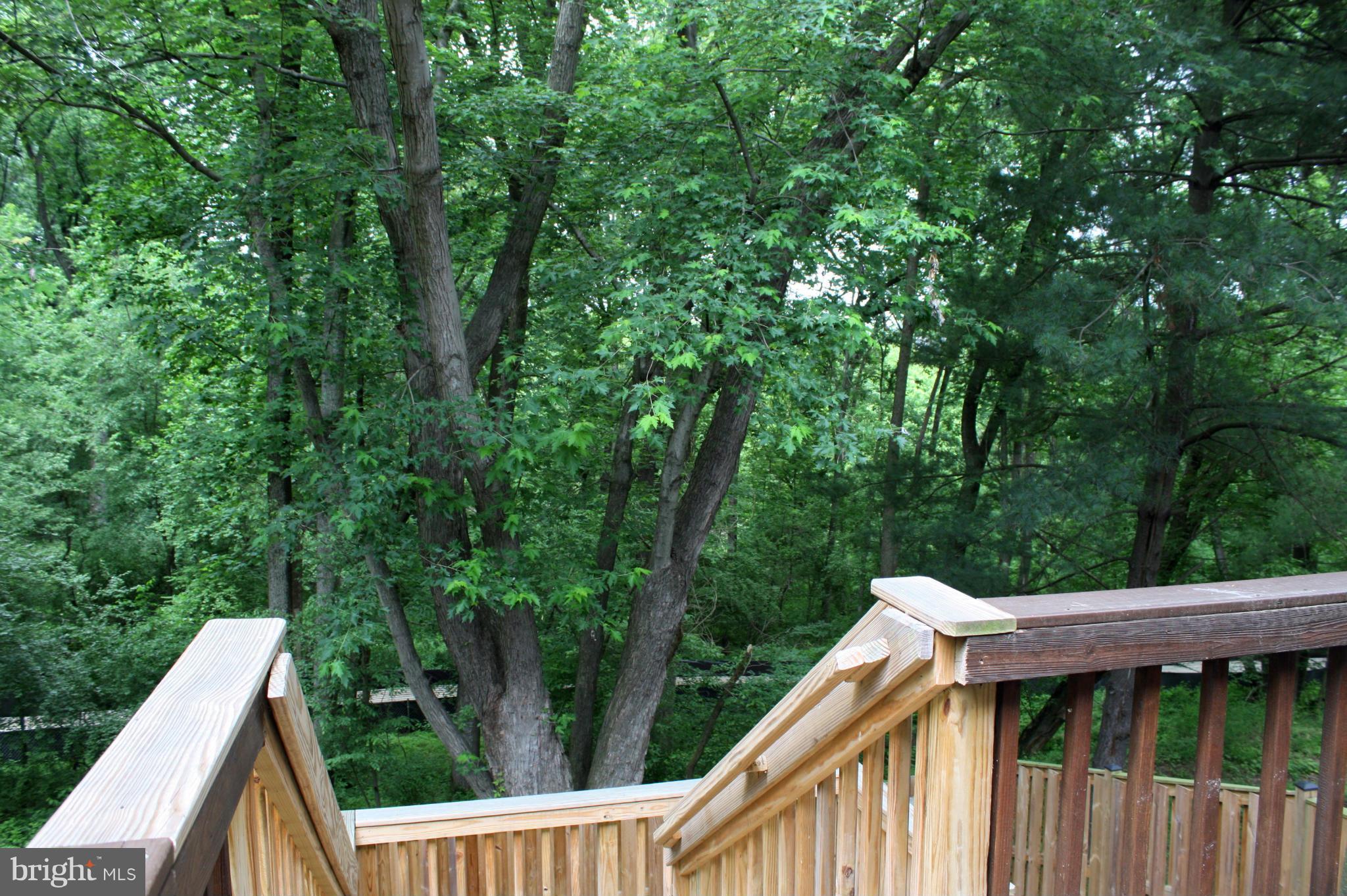 WOODLAND HILLS - Residential