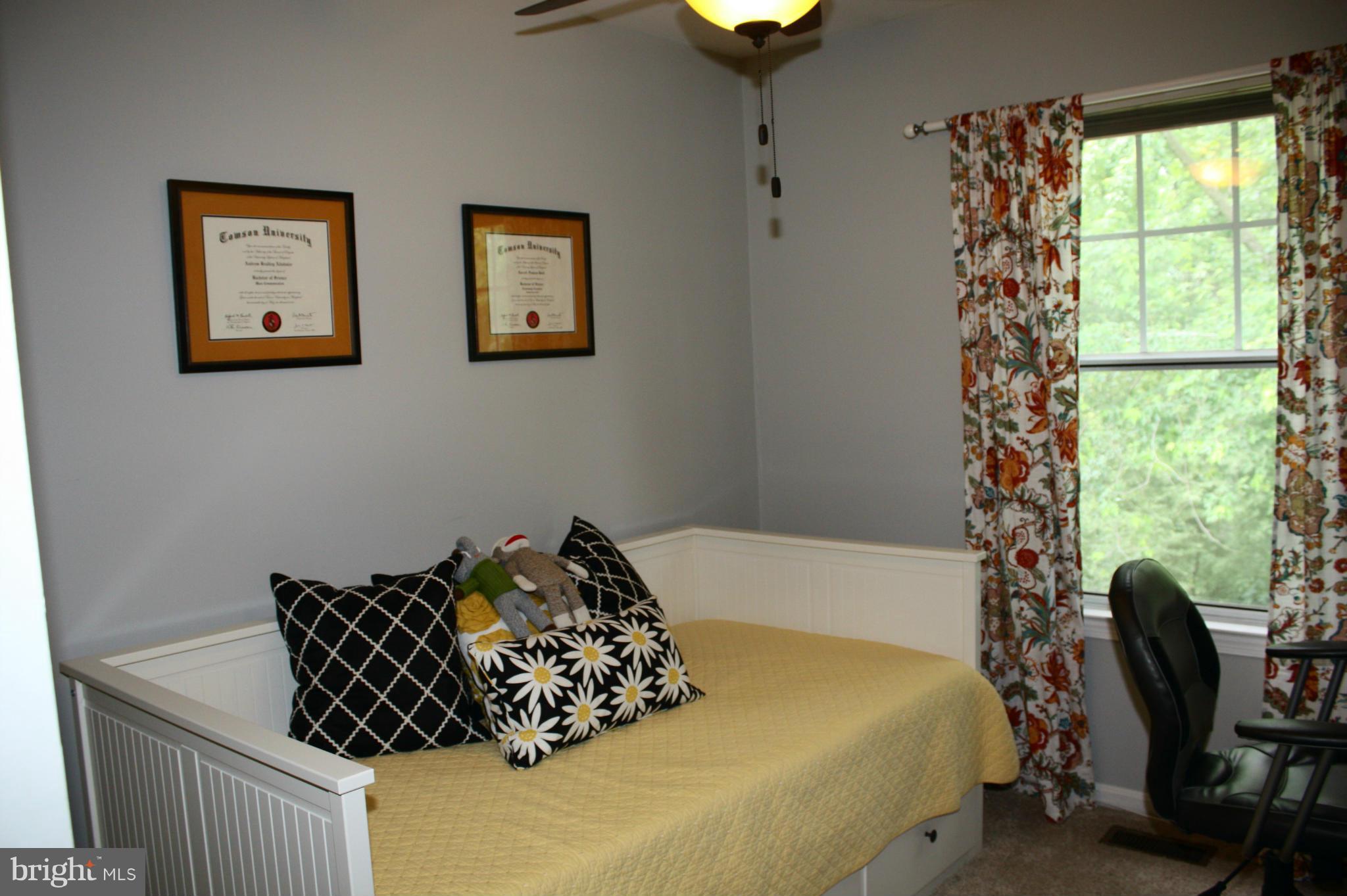 WOODLAND HILLS - Residential