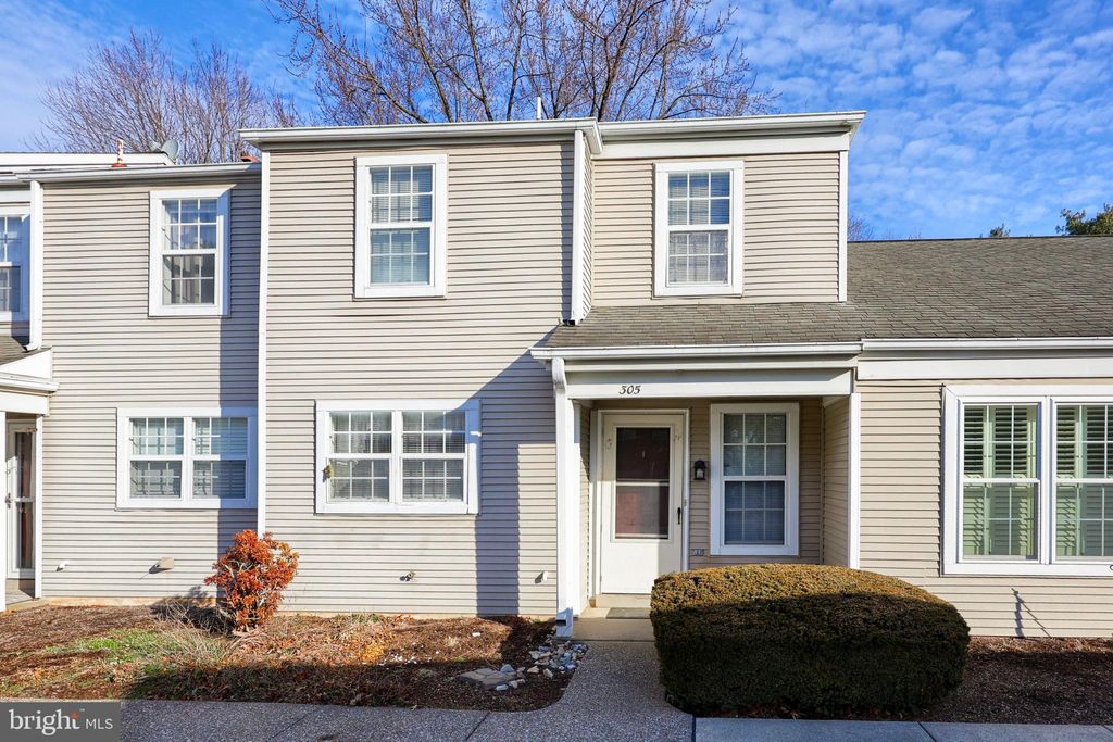 Photo of 305 Barrington Court, PALMYRA, PA 17078 (MLS # PALN2024348)