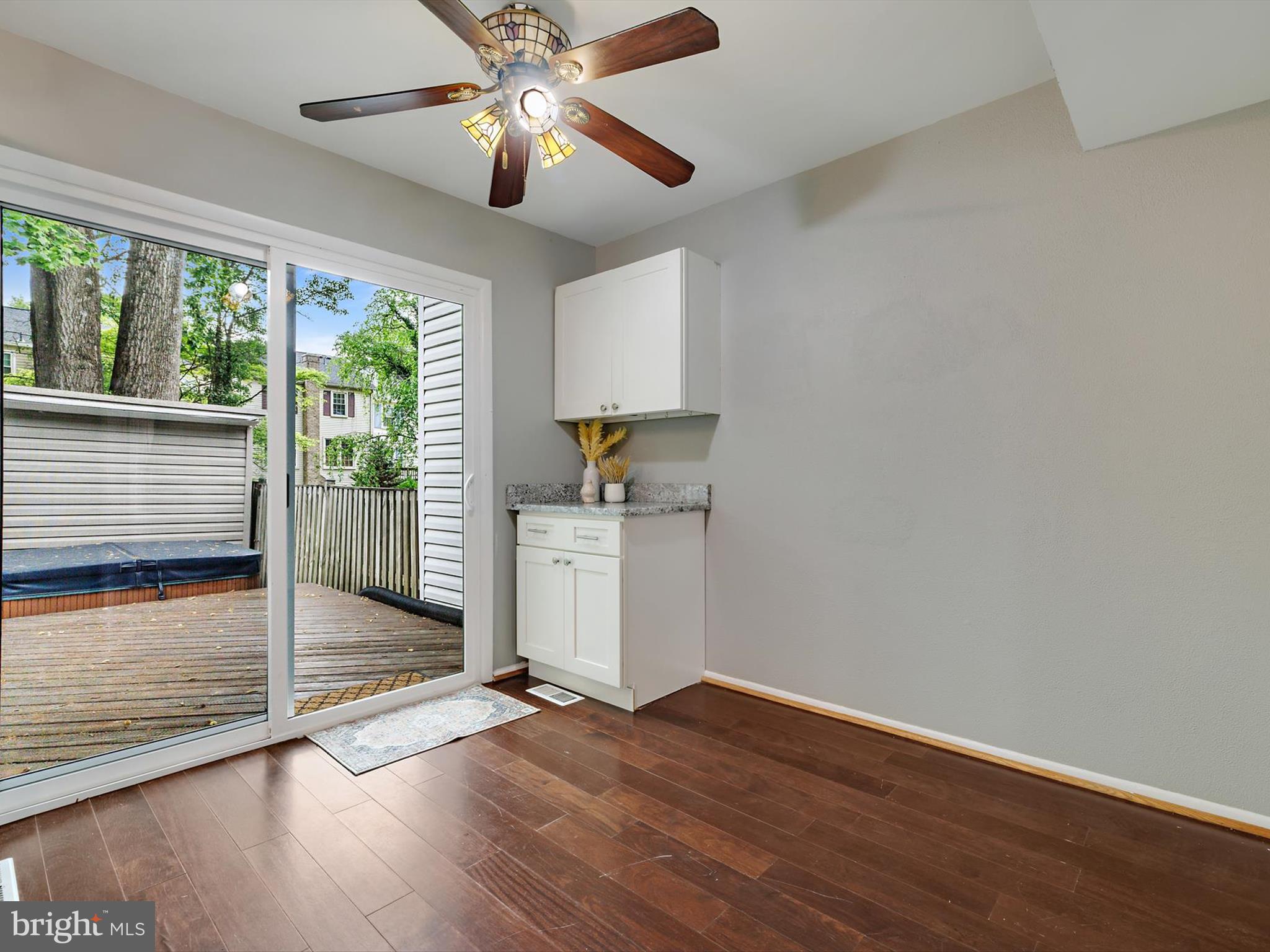 CROFTON COMMONS - Residential