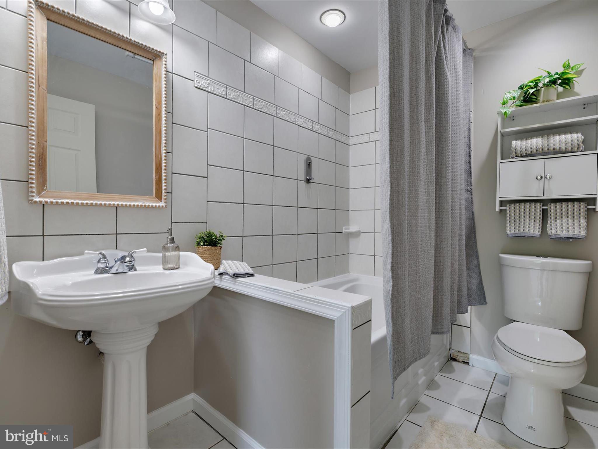 CROFTON COMMONS - Residential