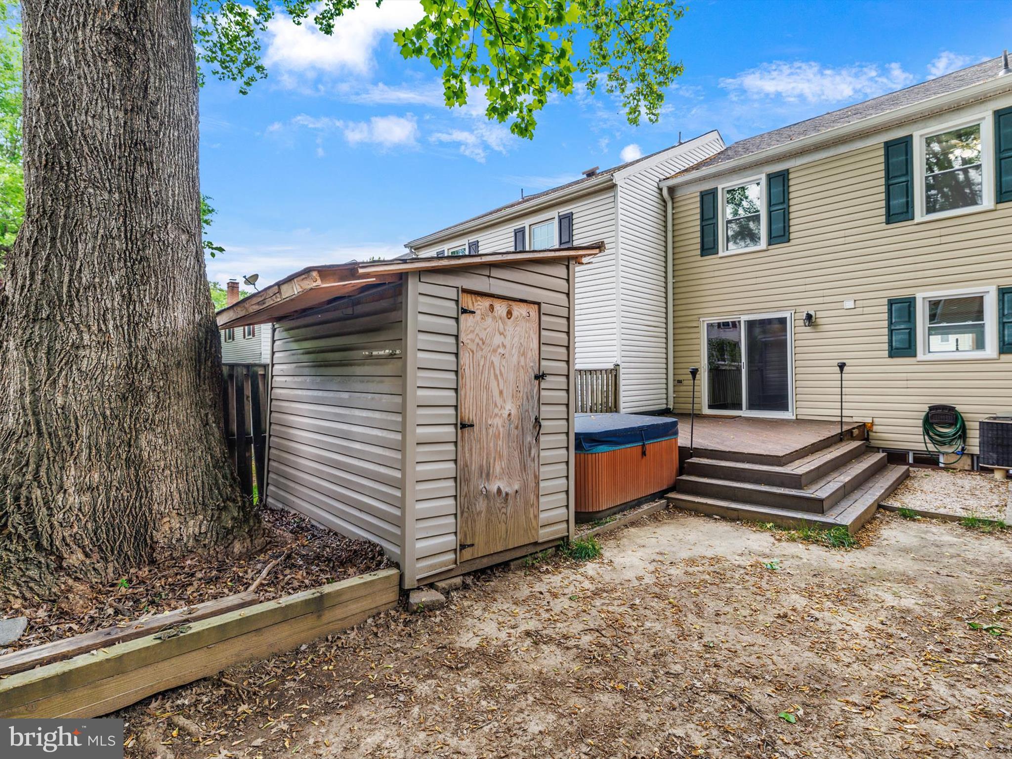 CROFTON COMMONS - Residential