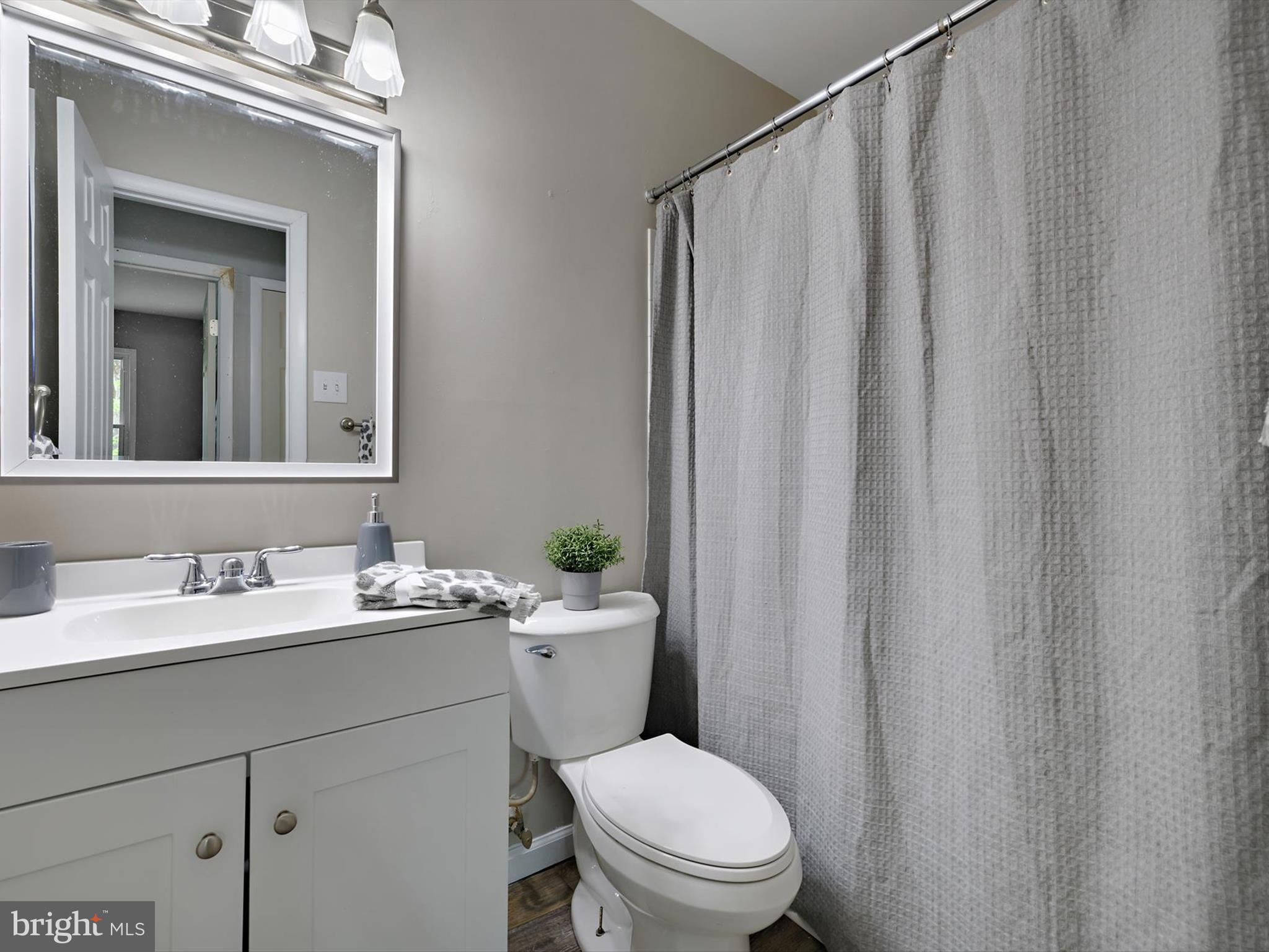 CROFTON COMMONS - Residential