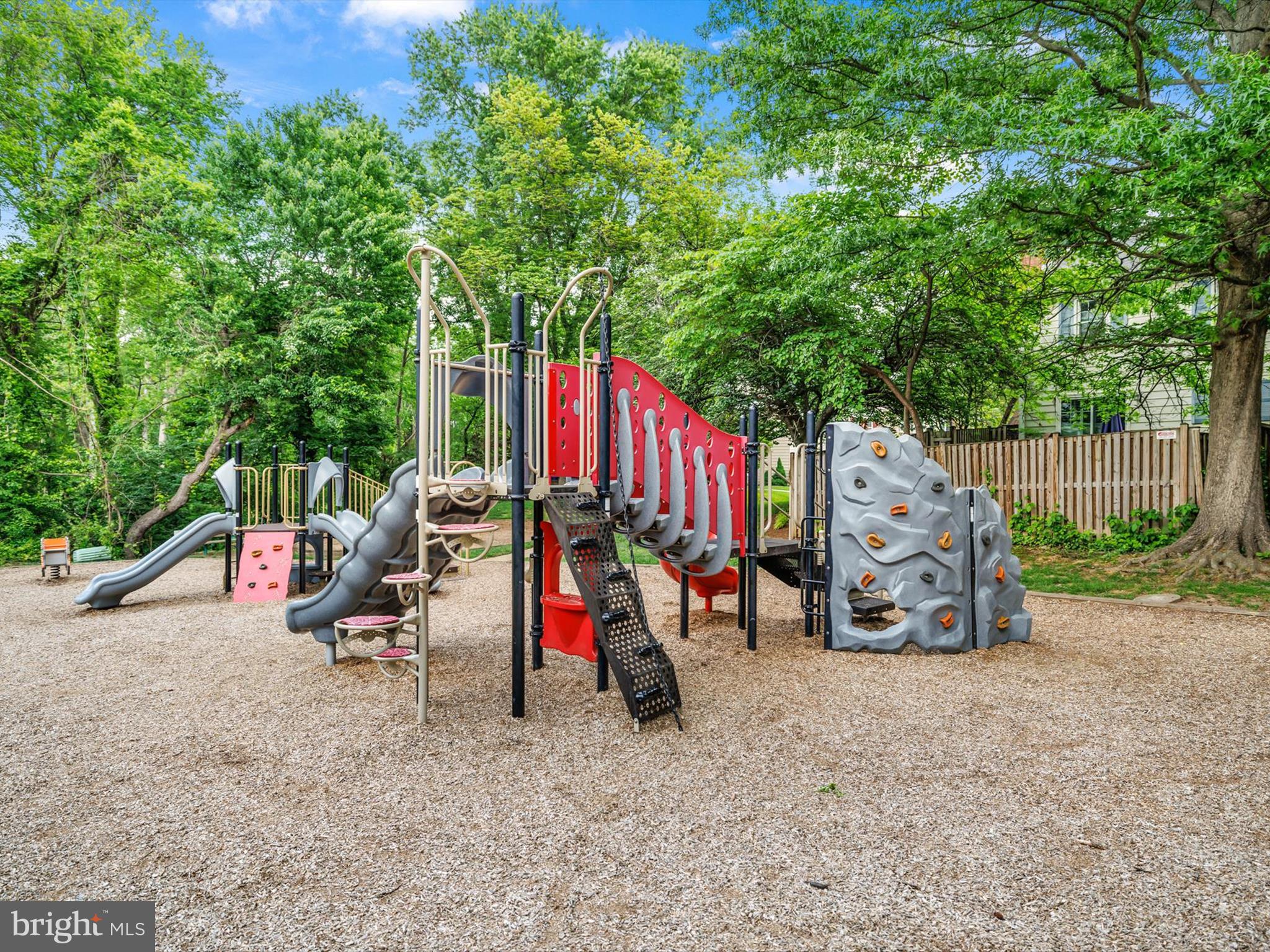 CROFTON COMMONS - Residential