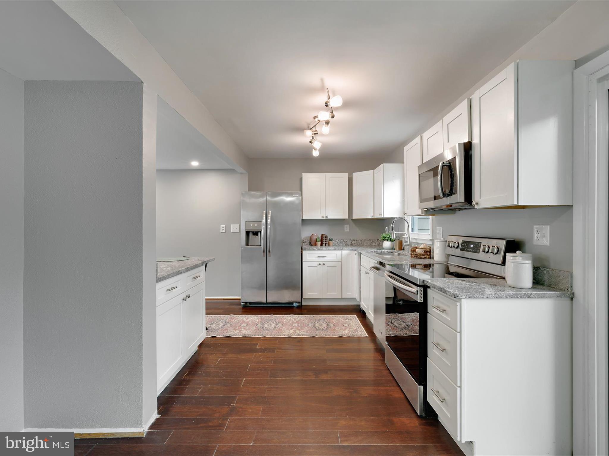 CROFTON COMMONS - Residential