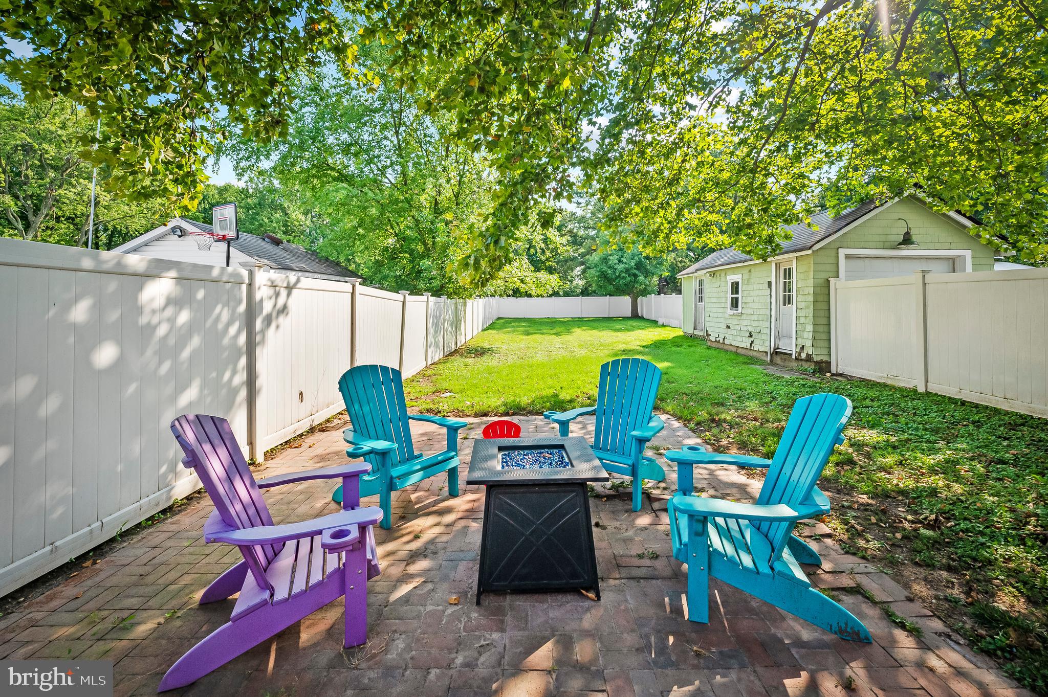 WOODSIDE - Residential