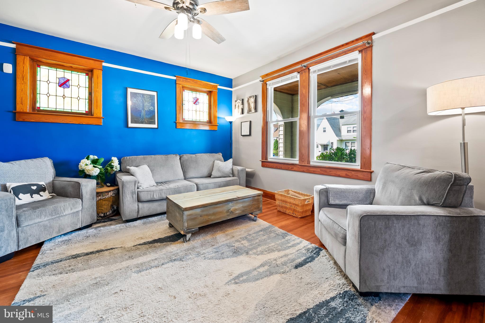 WOODSIDE - Residential