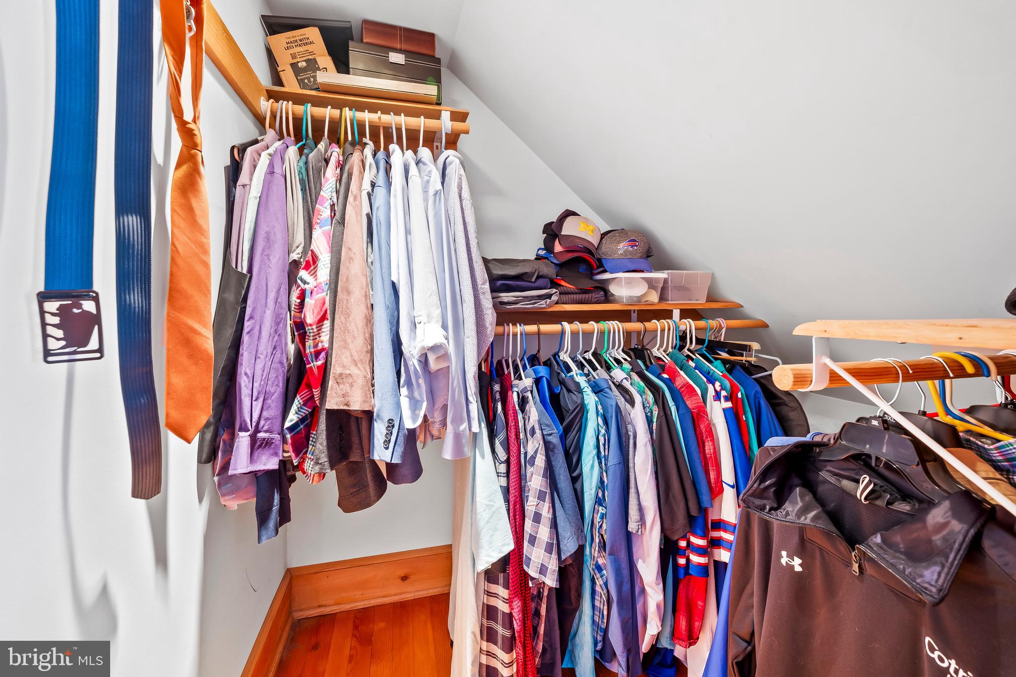 WOODSIDE - Residential