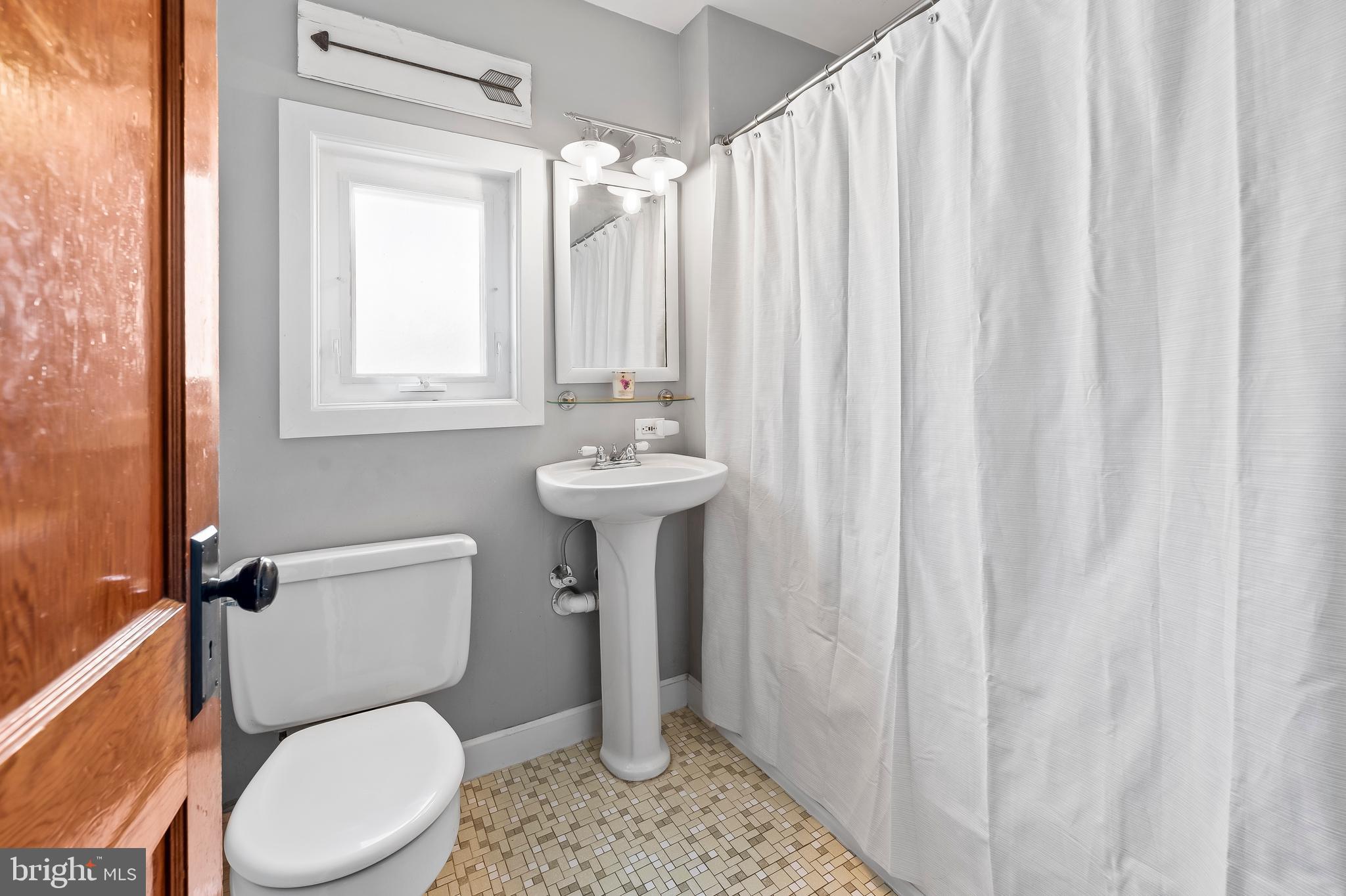 WOODSIDE - Residential