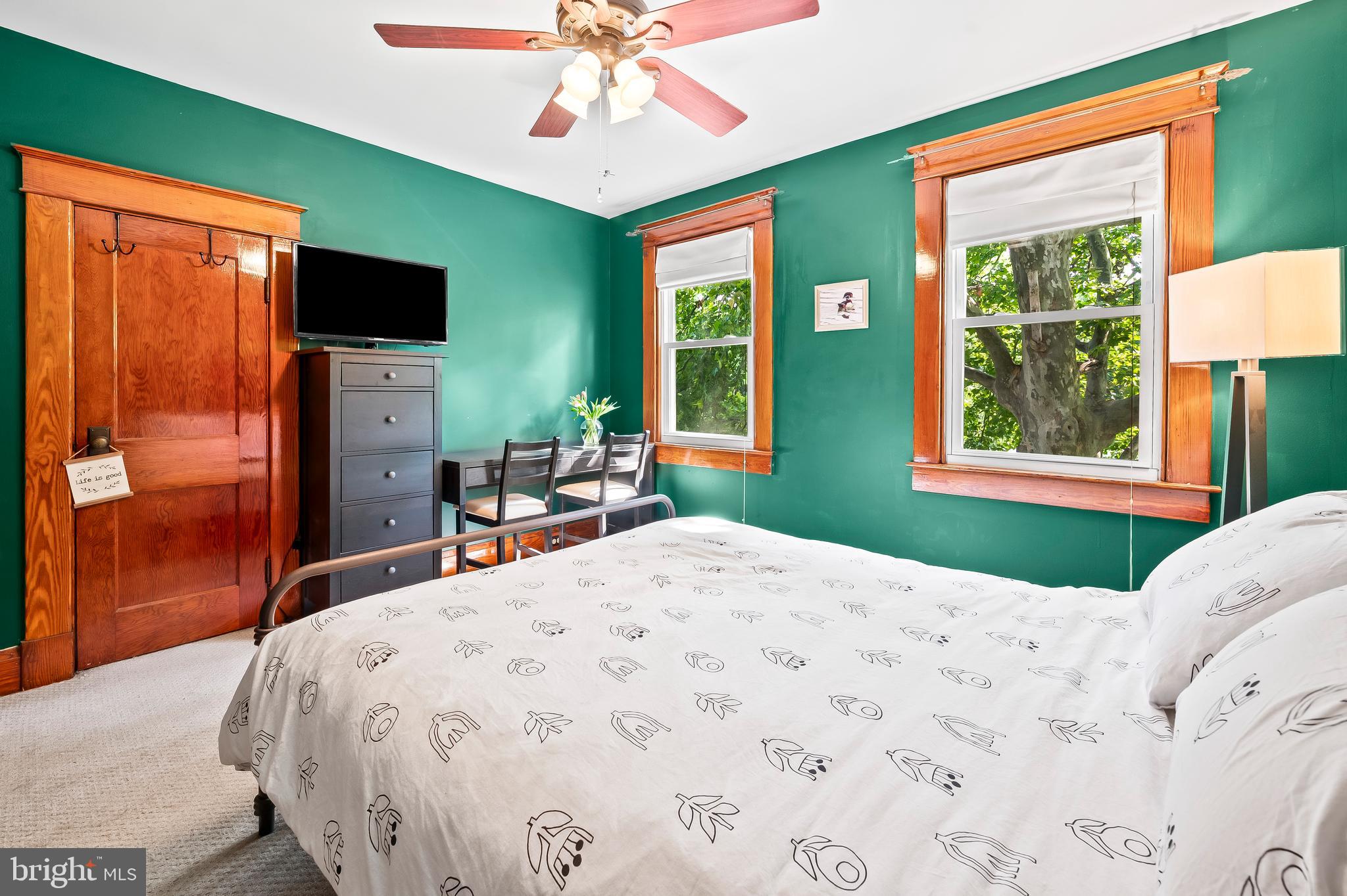 WOODSIDE - Residential