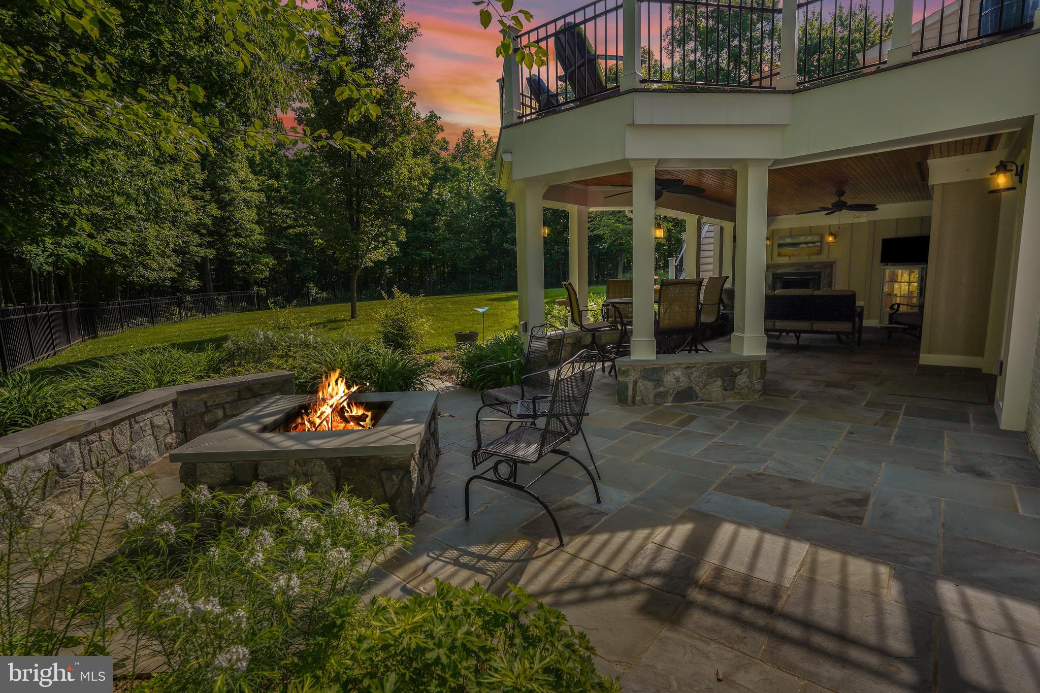 CEDAR CREST - Residential