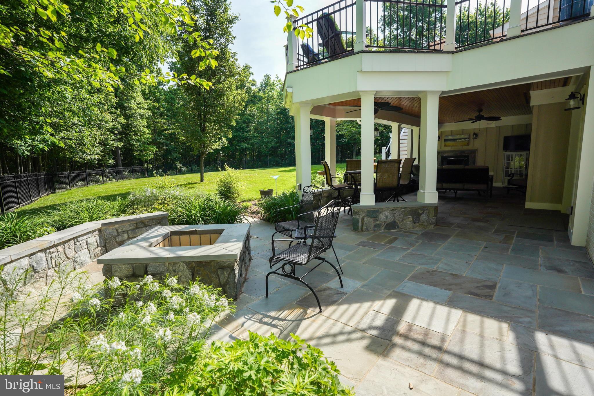 CEDAR CREST - Residential