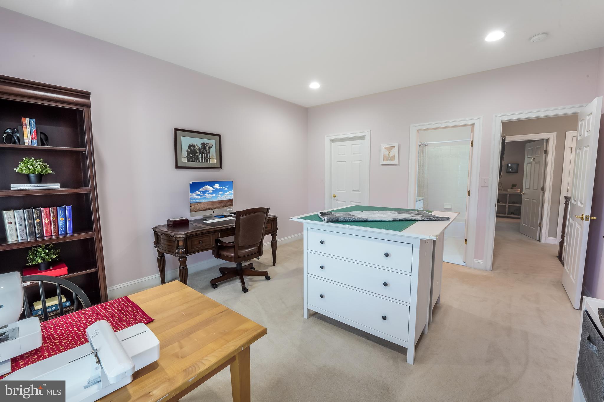 CEDAR CREST - Residential