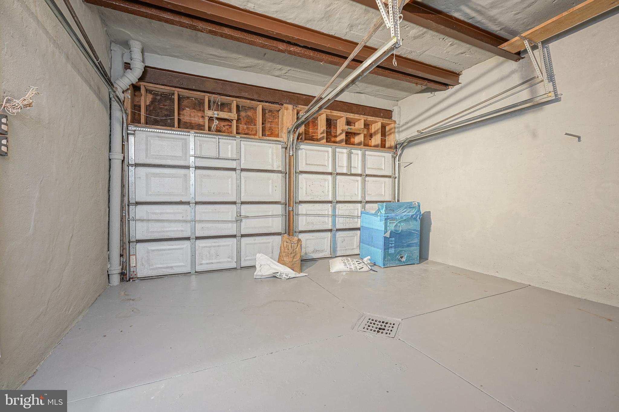 POINT BREEZE - Residential Lease